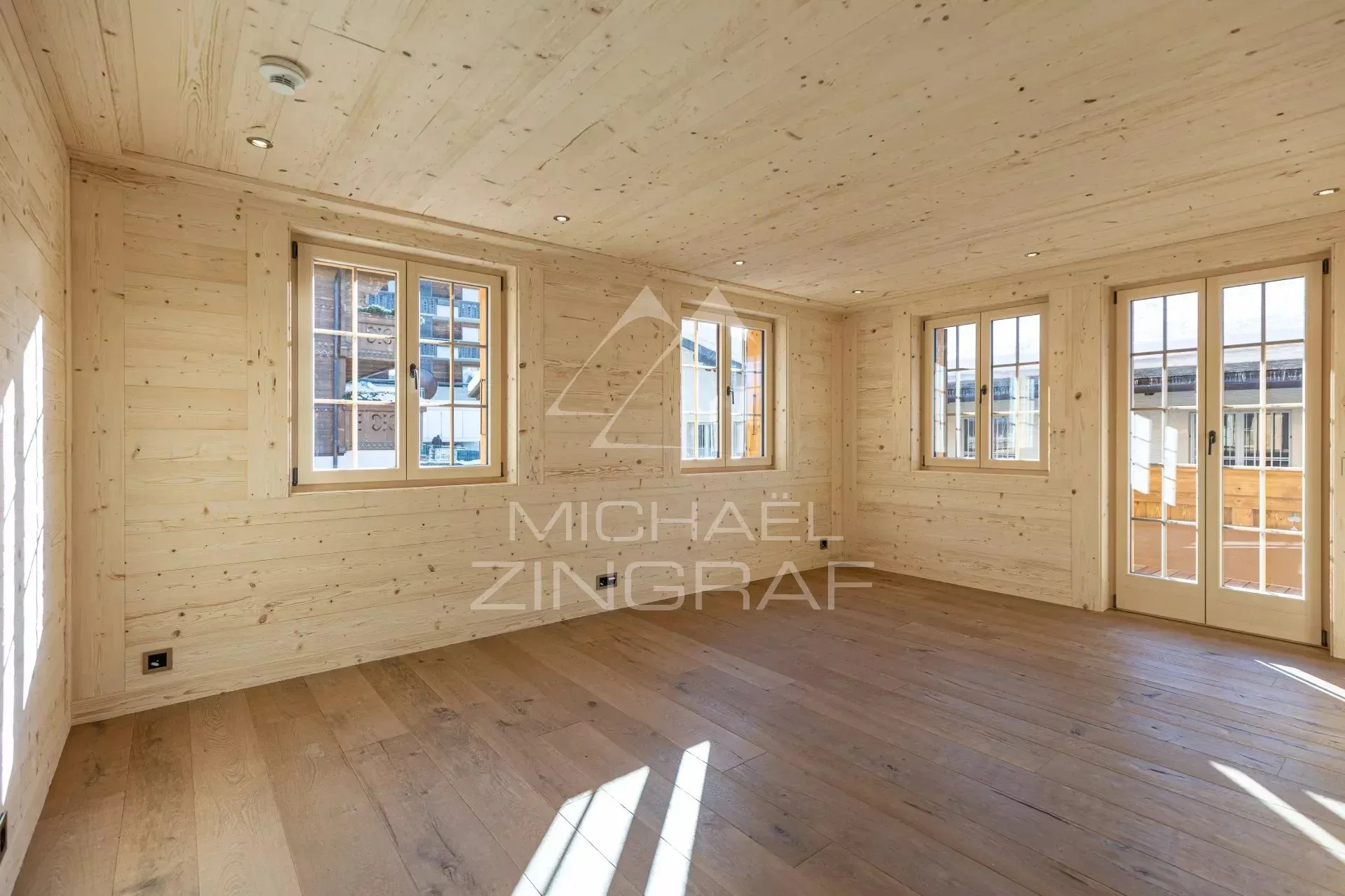 LUXURIÖSES APARTMENT IM HERZEN VON GSTAAD - 3