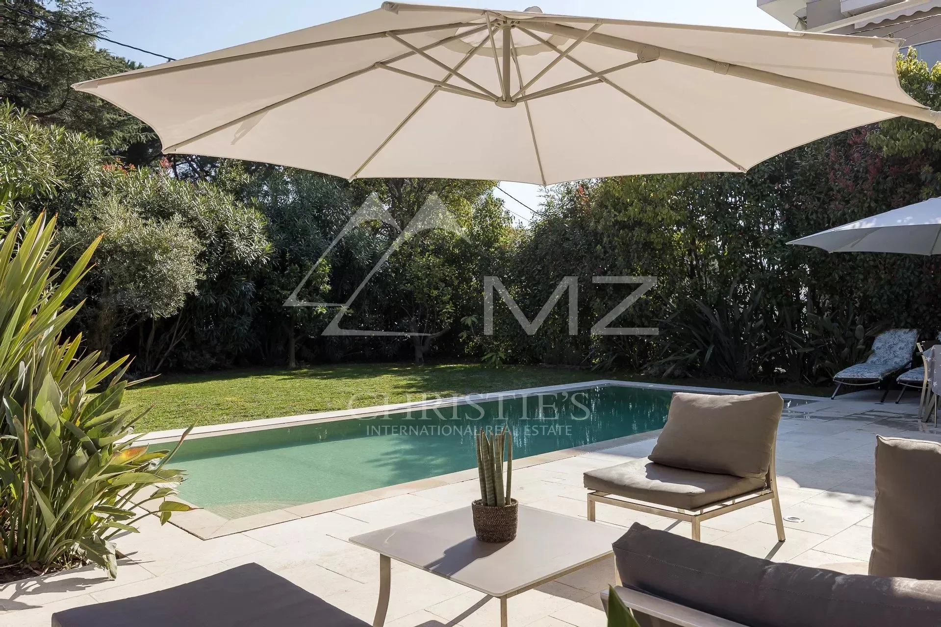 Juan-les-Pins - Villa entièrement rénovée, emplacement exceptionnel - 2