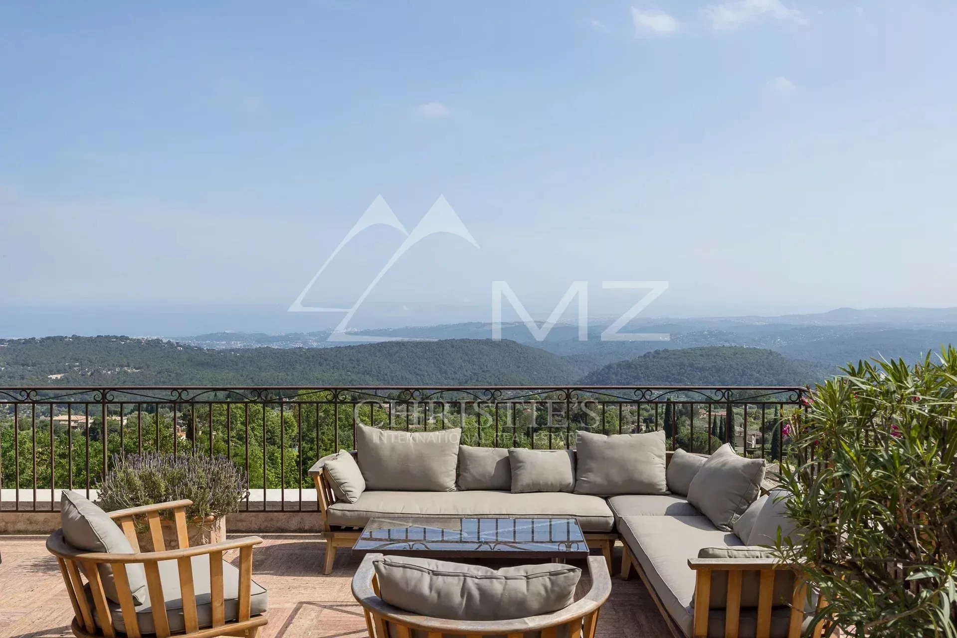 Nahe Saint-Paul-de-Vence - Schönes provenzalisches Anwesen mit Panorama-Meerblick - 2