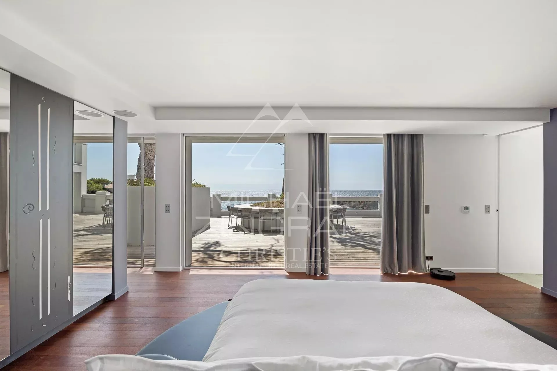 Proche Cannes - Villa pieds dans l'eau - 8