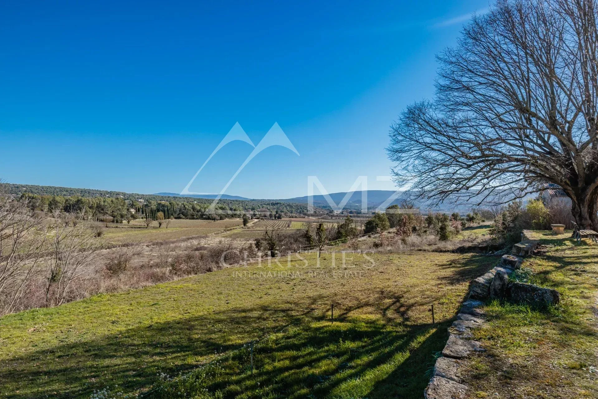 GORDES – Authentique mas XIXᵉ à rénover avec vue dominante - 4