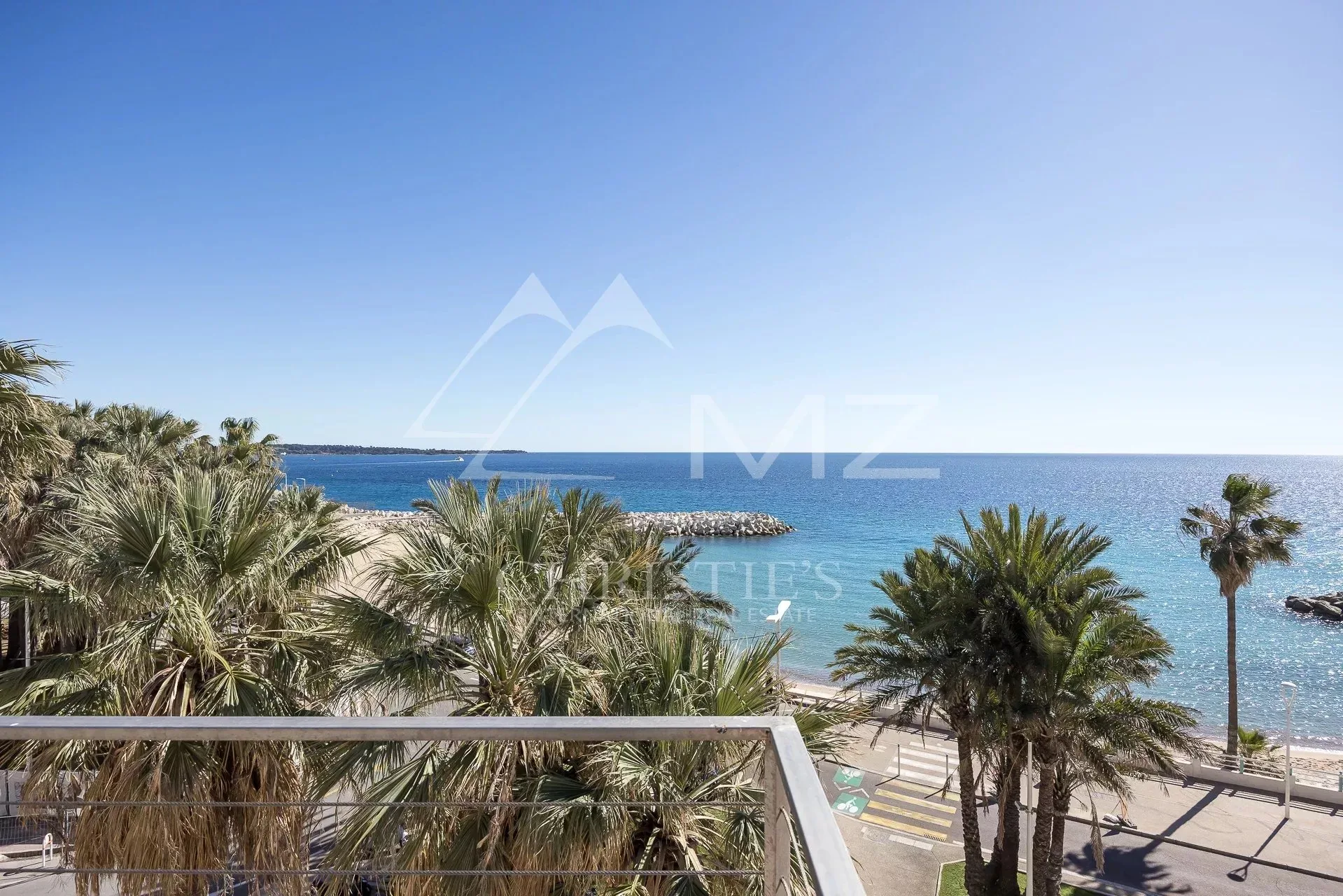 Cannes Vieux-Port – Dachgeschoss – Panoramablick auf das Meer - 12