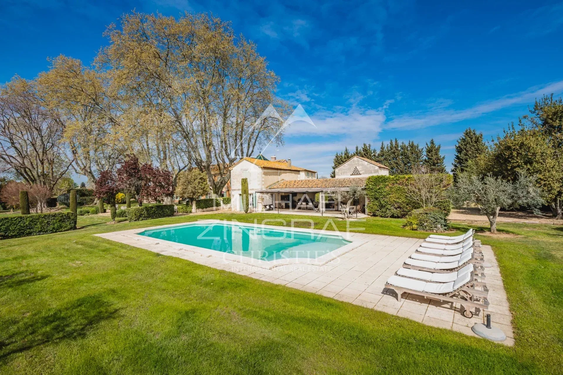 Somptueuse propriété entre Alpilles et Camargue - 19