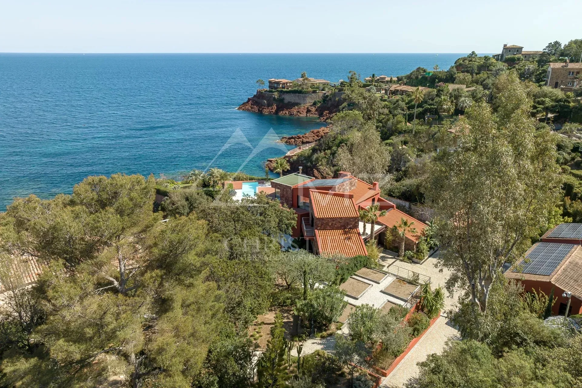 Proche Cannes - Le Trayas - Villa pieds dans l'eau - 10