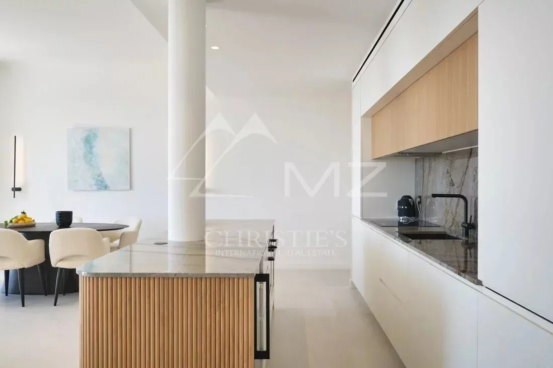 CANNES LA CROISETTE SPLENDIDE APPARTEMENT RENOVE 3 CHAMBRES VUE MER - 10