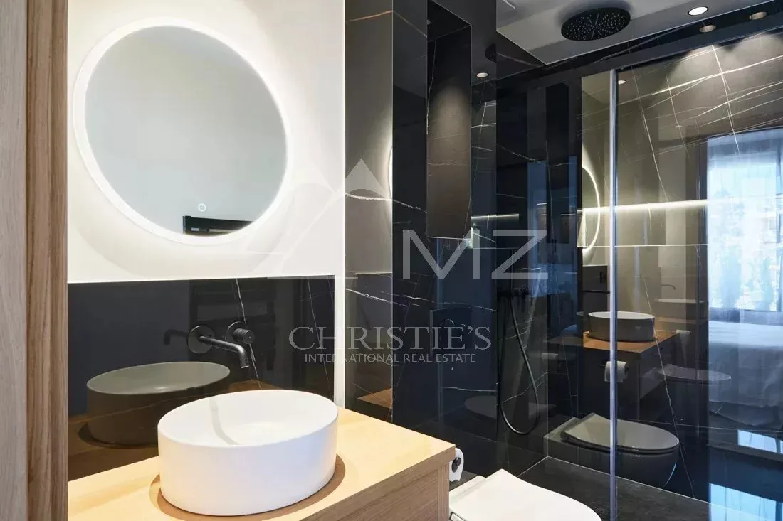 CANNES LA CROISETTE SPLENDIDE APPARTEMENT RENOVE 3 CHAMBRES VUE MER - 16