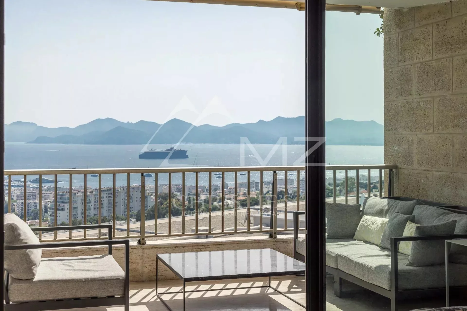 Moderne 4-Zimmer-Wohnung mit Panoramablick auf das Meer - 9