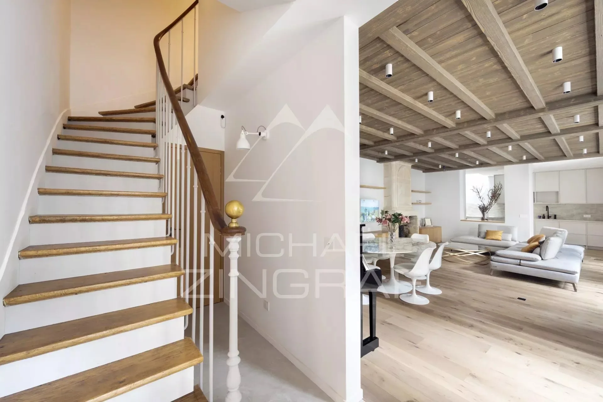 À Vendre - Maison de ville-  4 chambres - Voie Privée - Rue du Bac. - 4