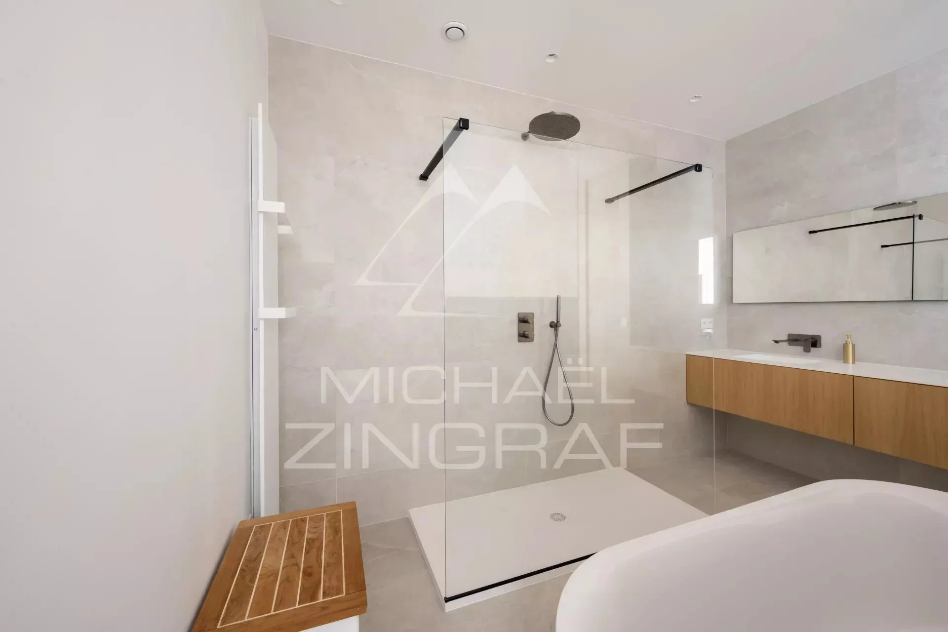 À Vendre - Maison de ville-  4 chambres - Voie Privée - Rue du Bac. - 16