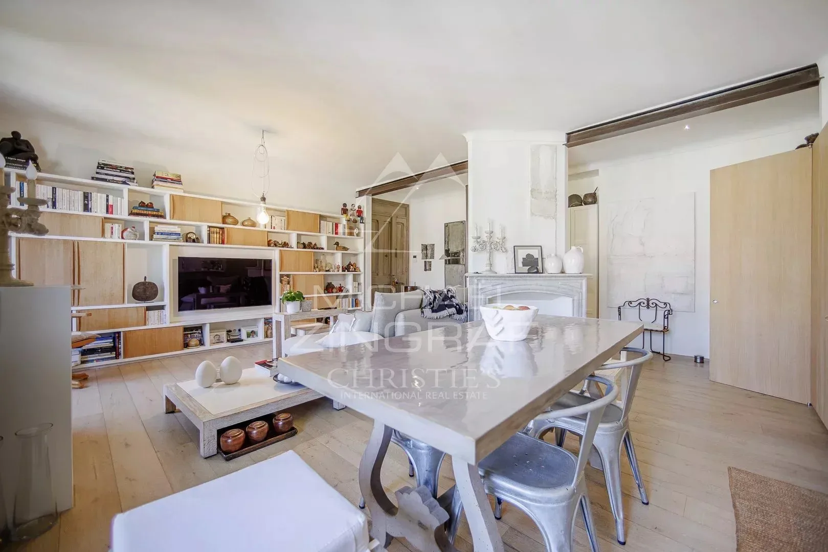 Loft design au dernier étage d’un immeuble bourgeois – Libération - 5