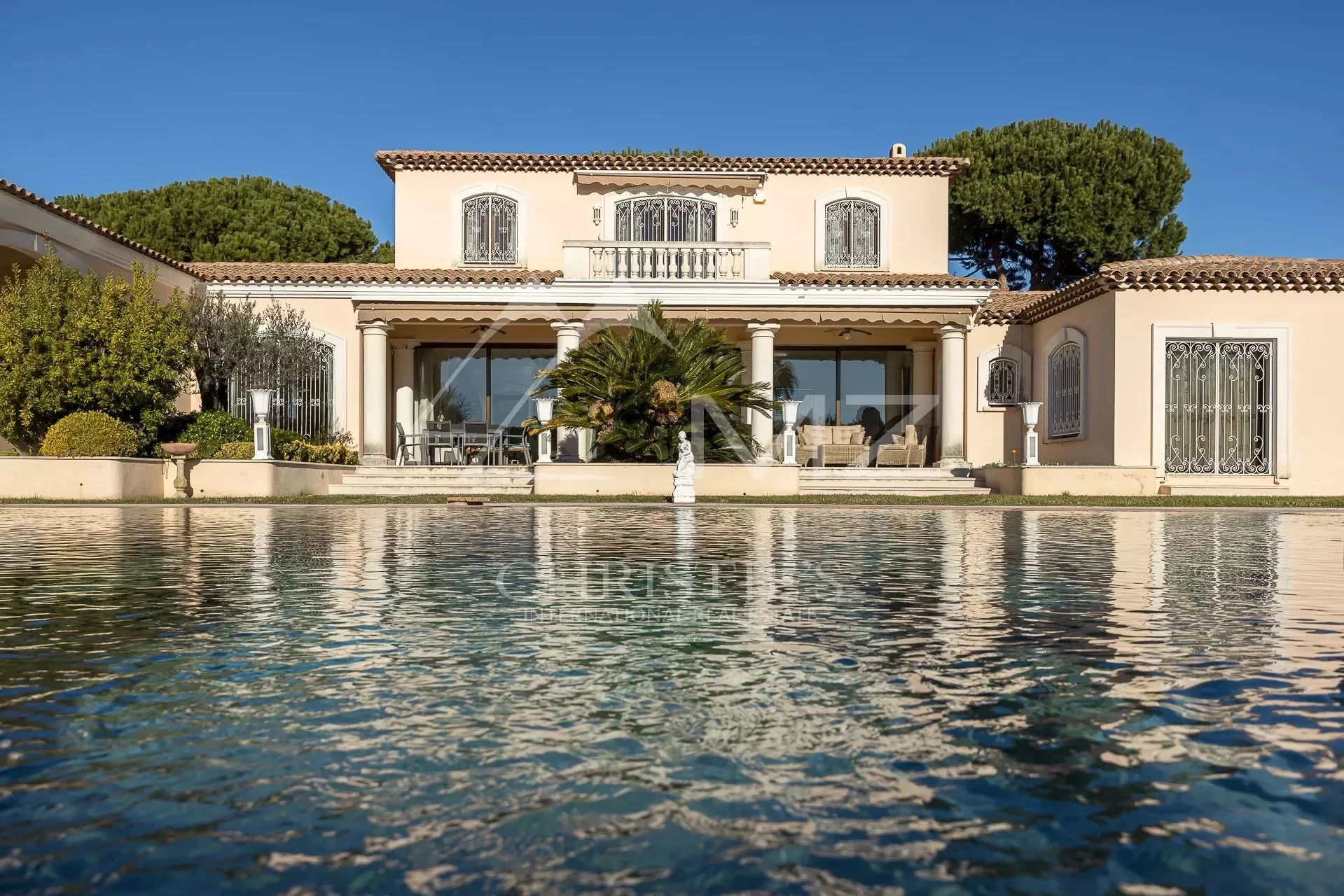 Exceptionnelle propriété dans un domaine privé - 4