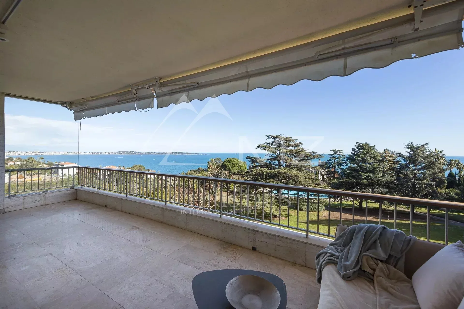 Superbe 4 pièces vue mer panoramique dans résidence de Prestige - 4