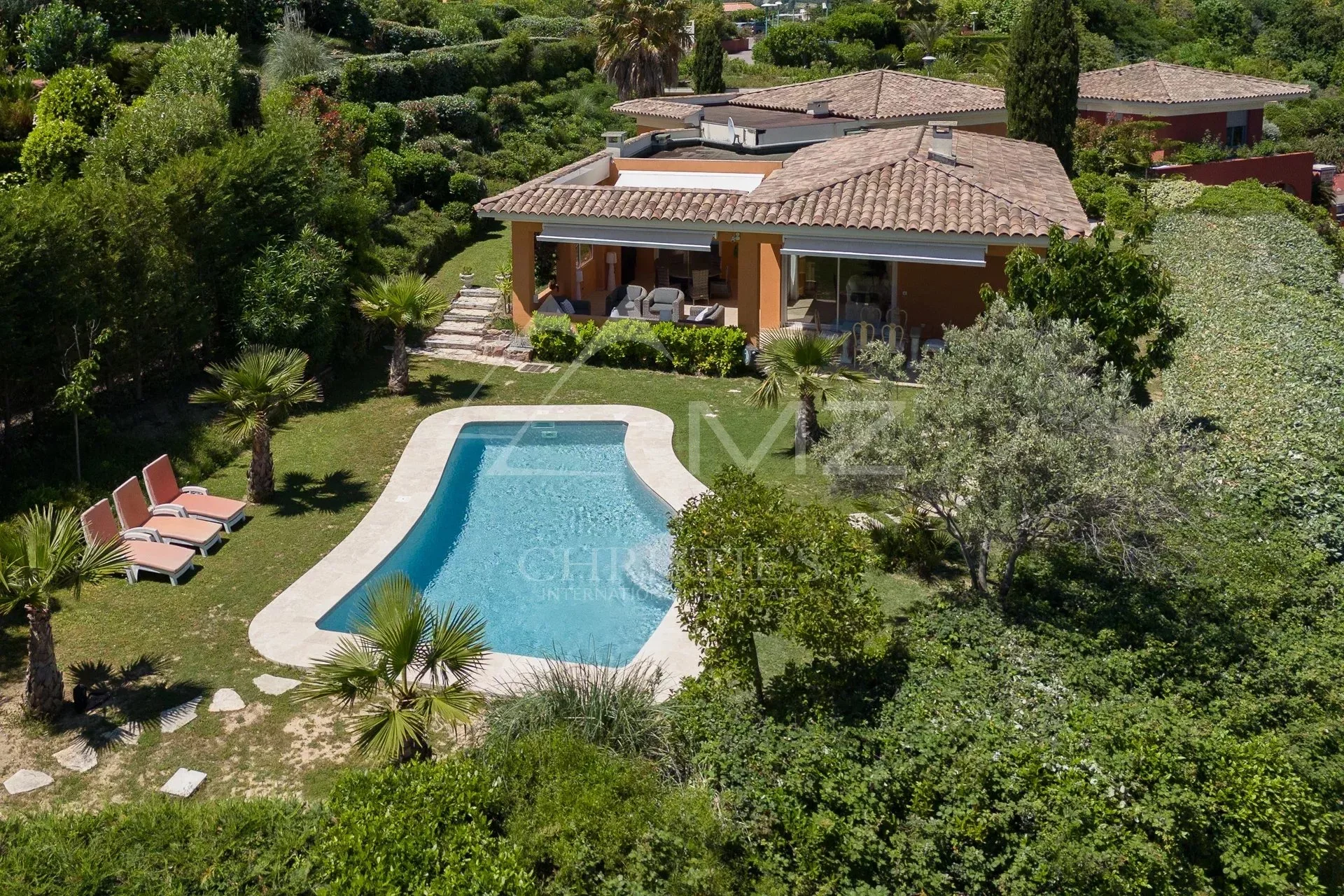 MINELLE - PROPRIÉTÉ DE PLAIN PIED DANS UN DOMAINE PRIVÉ