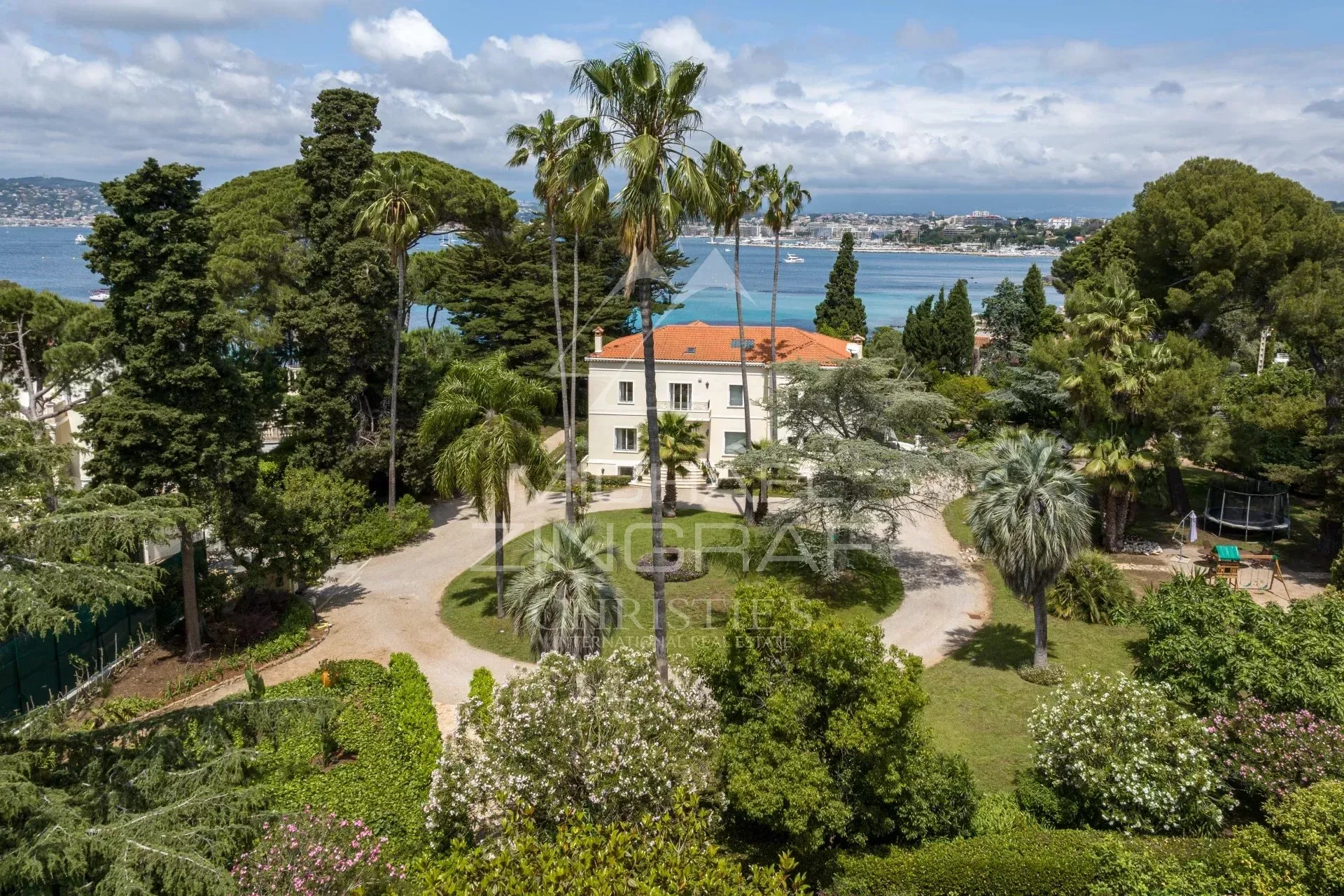 Propriété de prestige située sur le versant ouest du Cap d'Antibes - 11