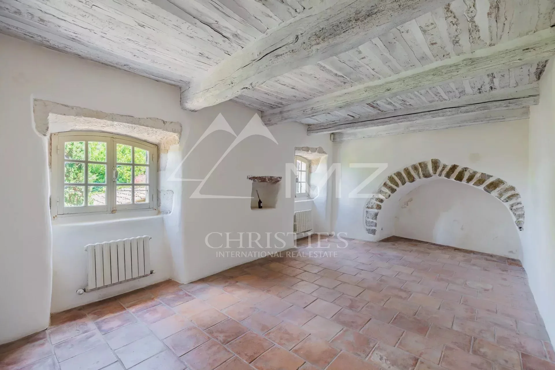 Local Commercial avec appartement de fonction à Ménerbes - 8