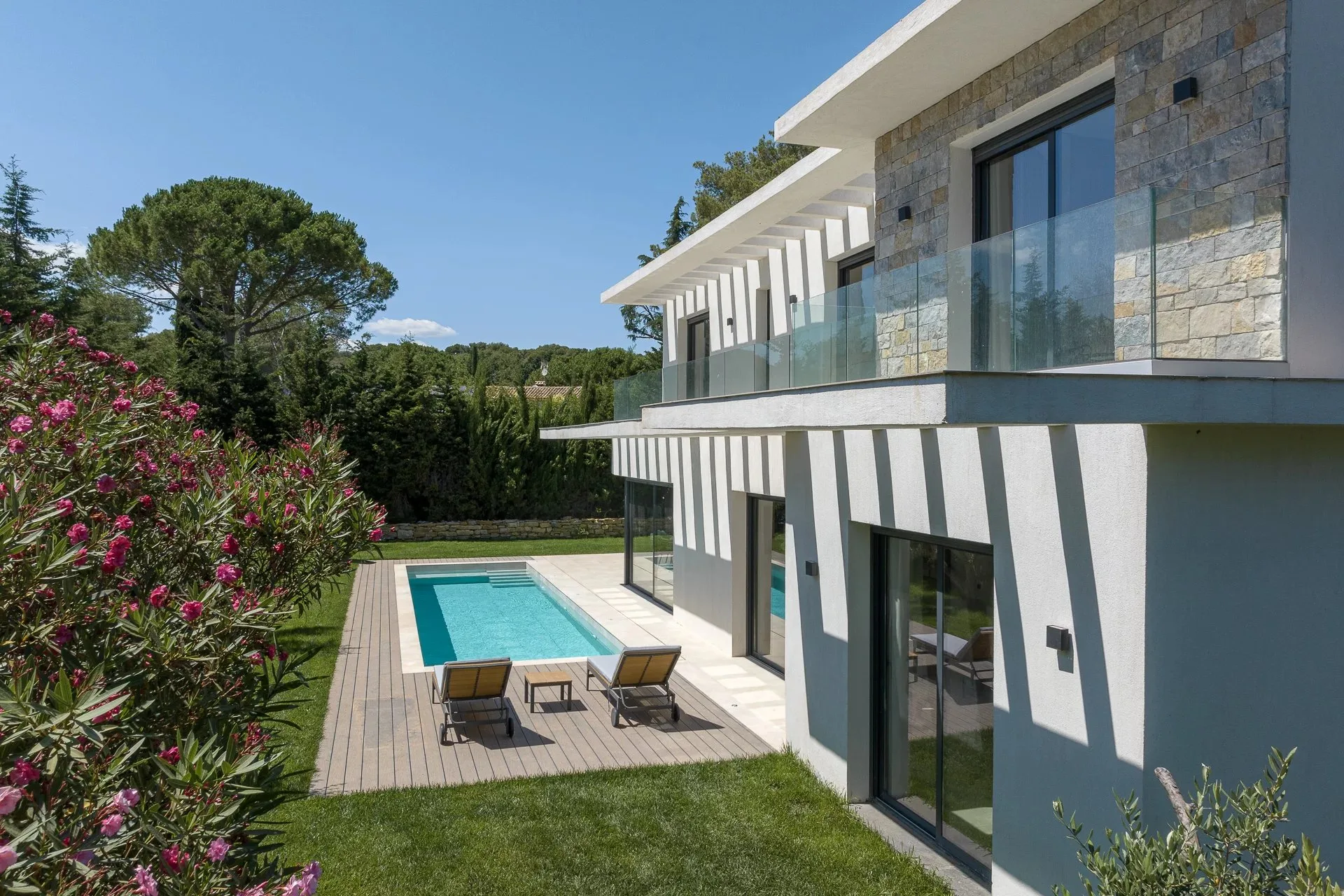 Villa neuve contemporaine à Mougins - 11