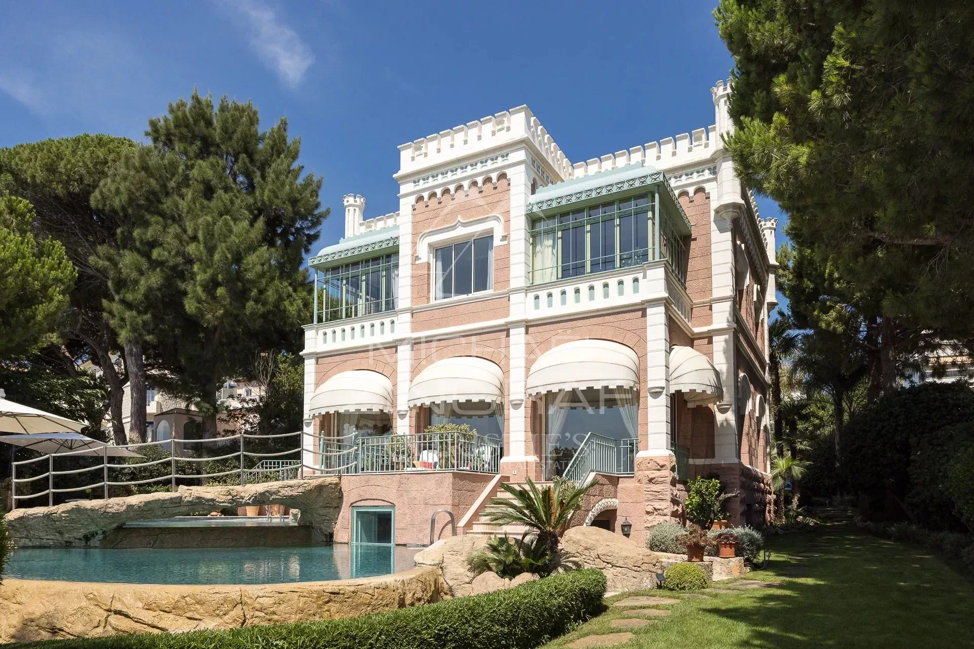 La Vigie - Une icône rare au Cap d'Antibes - 17