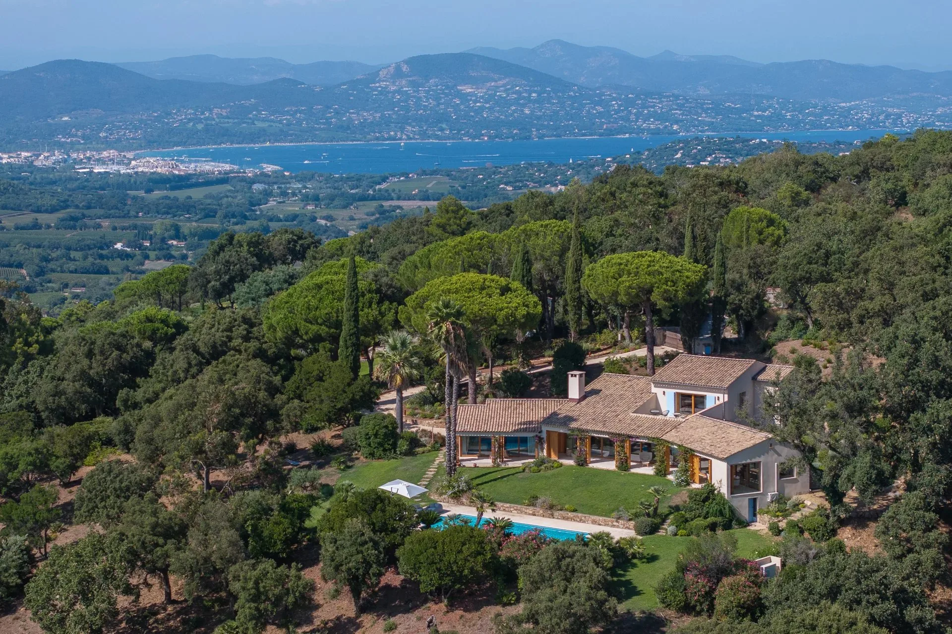 Gassin / Ramatuelle - Vue mer panoramique sud ouest. Parfaitement rénové. - 2