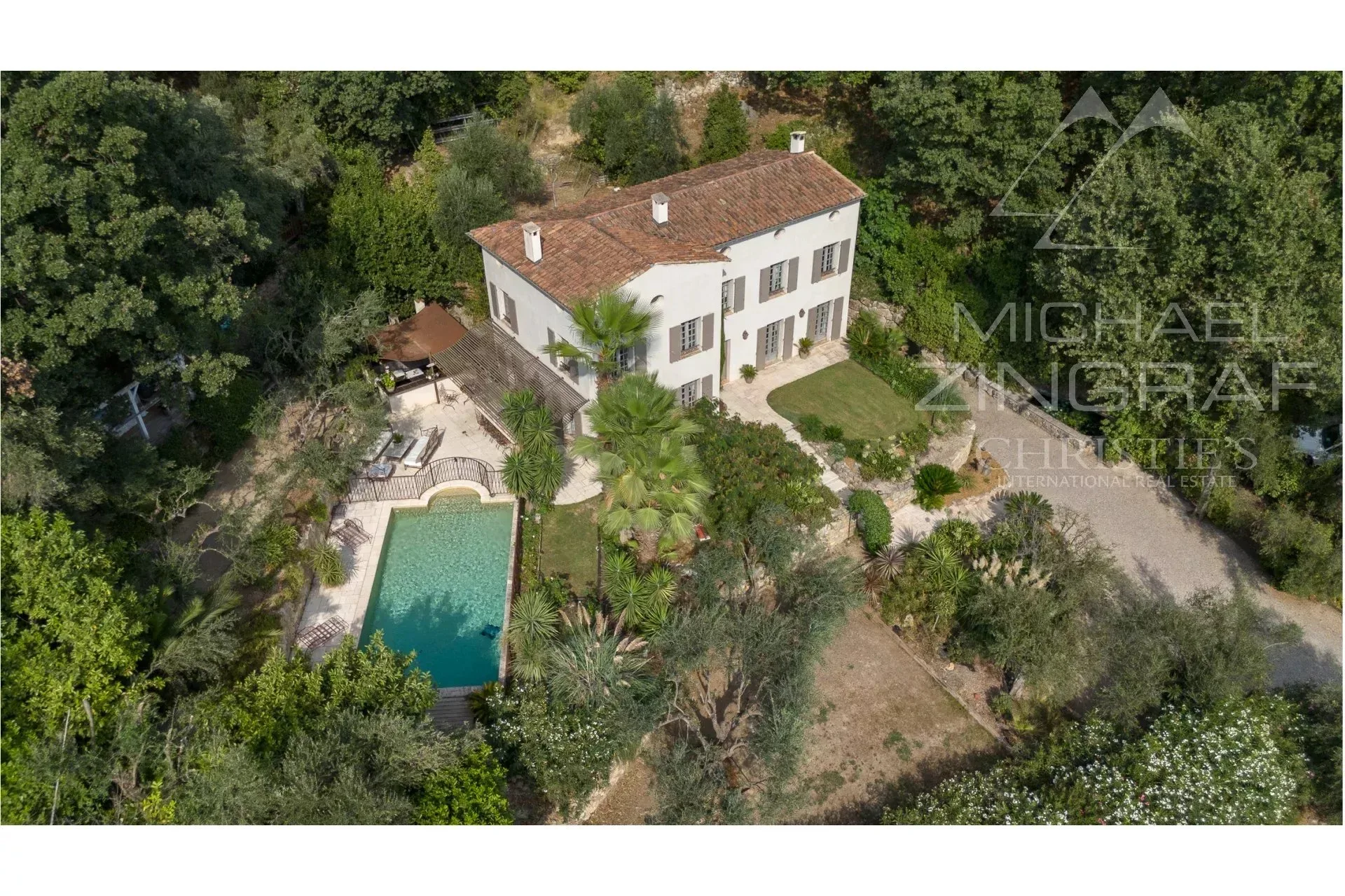 Villa de charme dans un écrin de verdure avec vue panoramique - 7