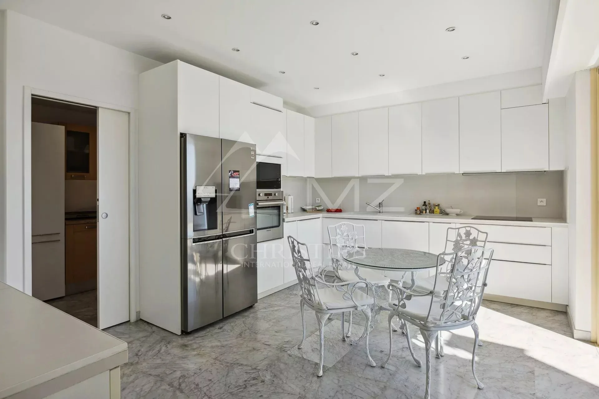 Élégante maison de style néo-provençal - 4