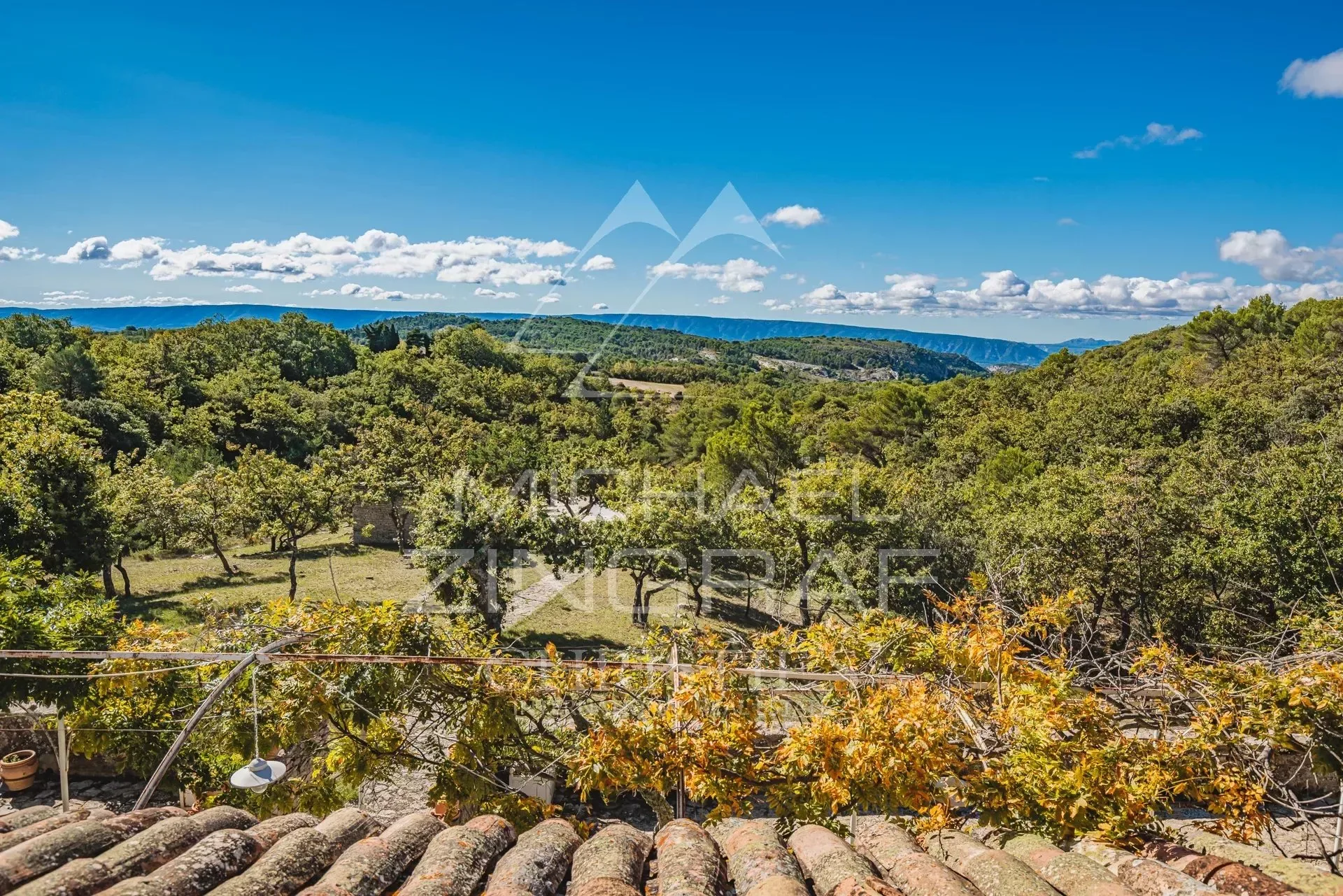 Superbe propriété avec vue imprenable sur le Luberon - 10