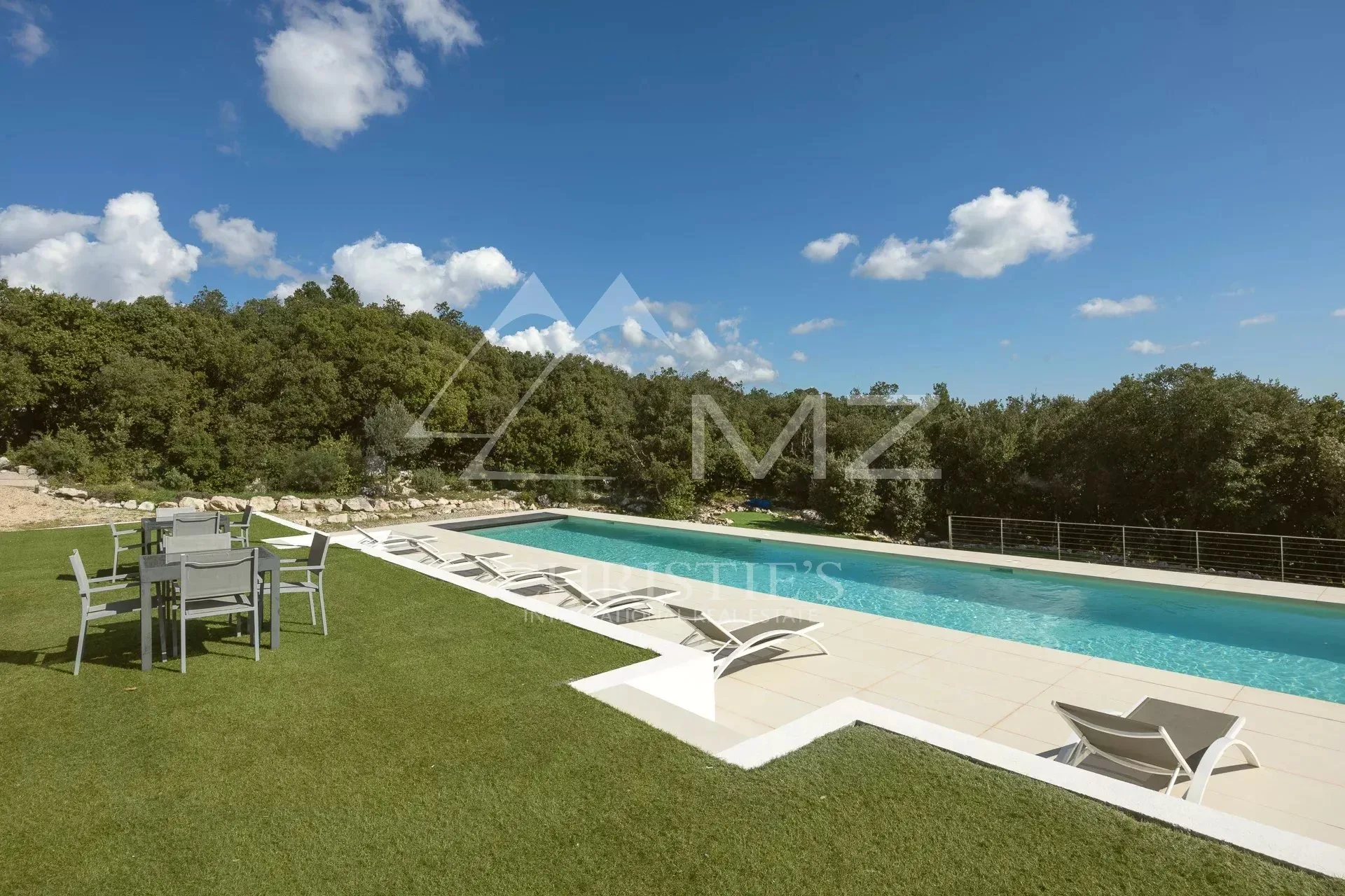 Propriété avec vue panoramique dans un domaine prisé à Mons - 2