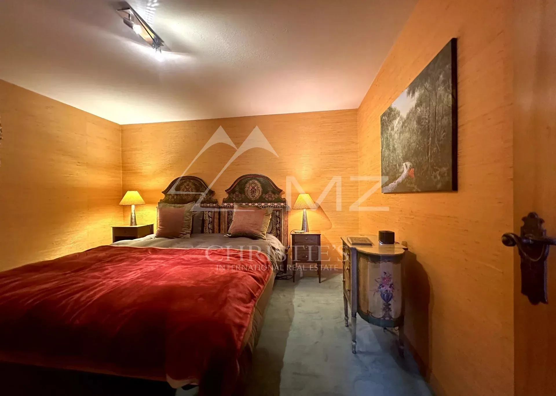 Chalet chaleureux et élégant à LOUER avec vue unique sur la vallée de Gstaad - 11