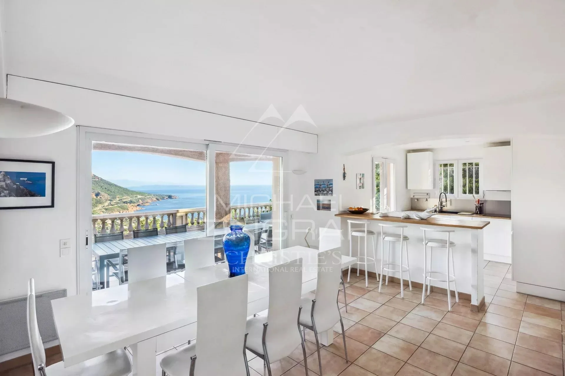 ANTHÉOR - SUPERBE VILLA DOUBLE AVEC VUE MER - 5