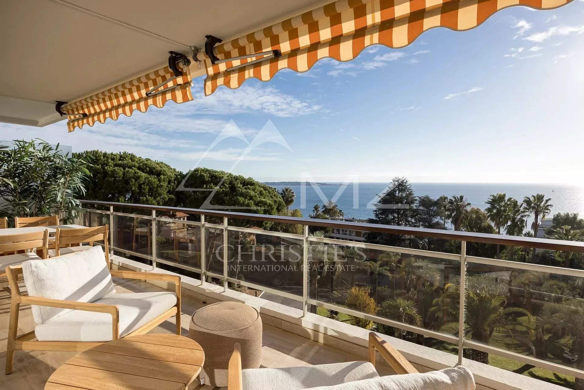 Superbe 4 pièces vue mer panoramique dans résidence de Prestige - 9