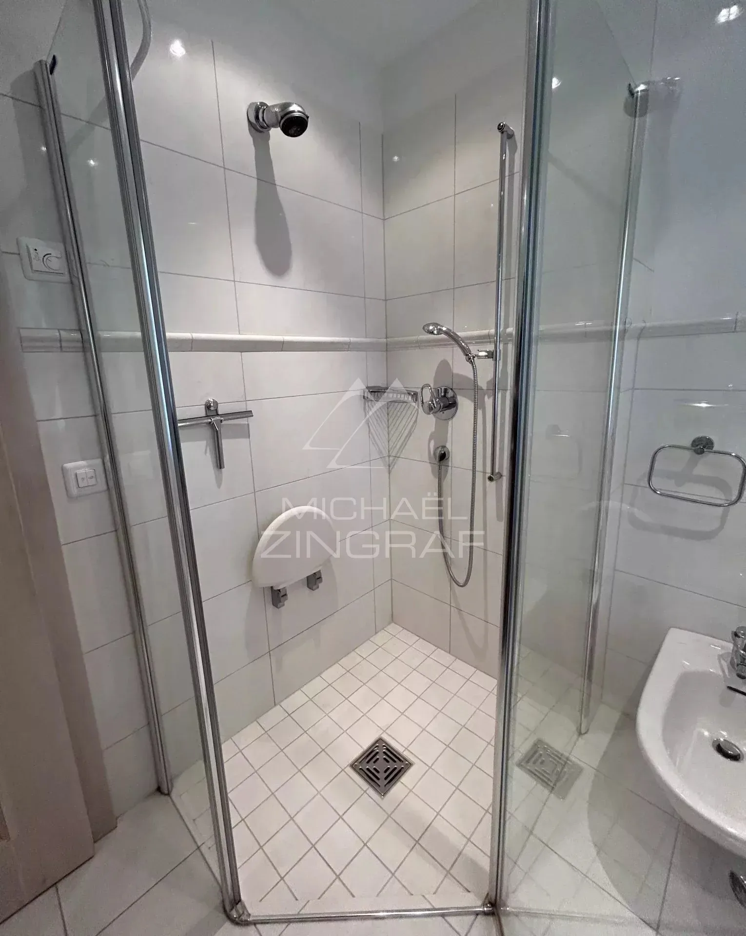 Appartement ensoleillé avec vue sur Rougemont - 7