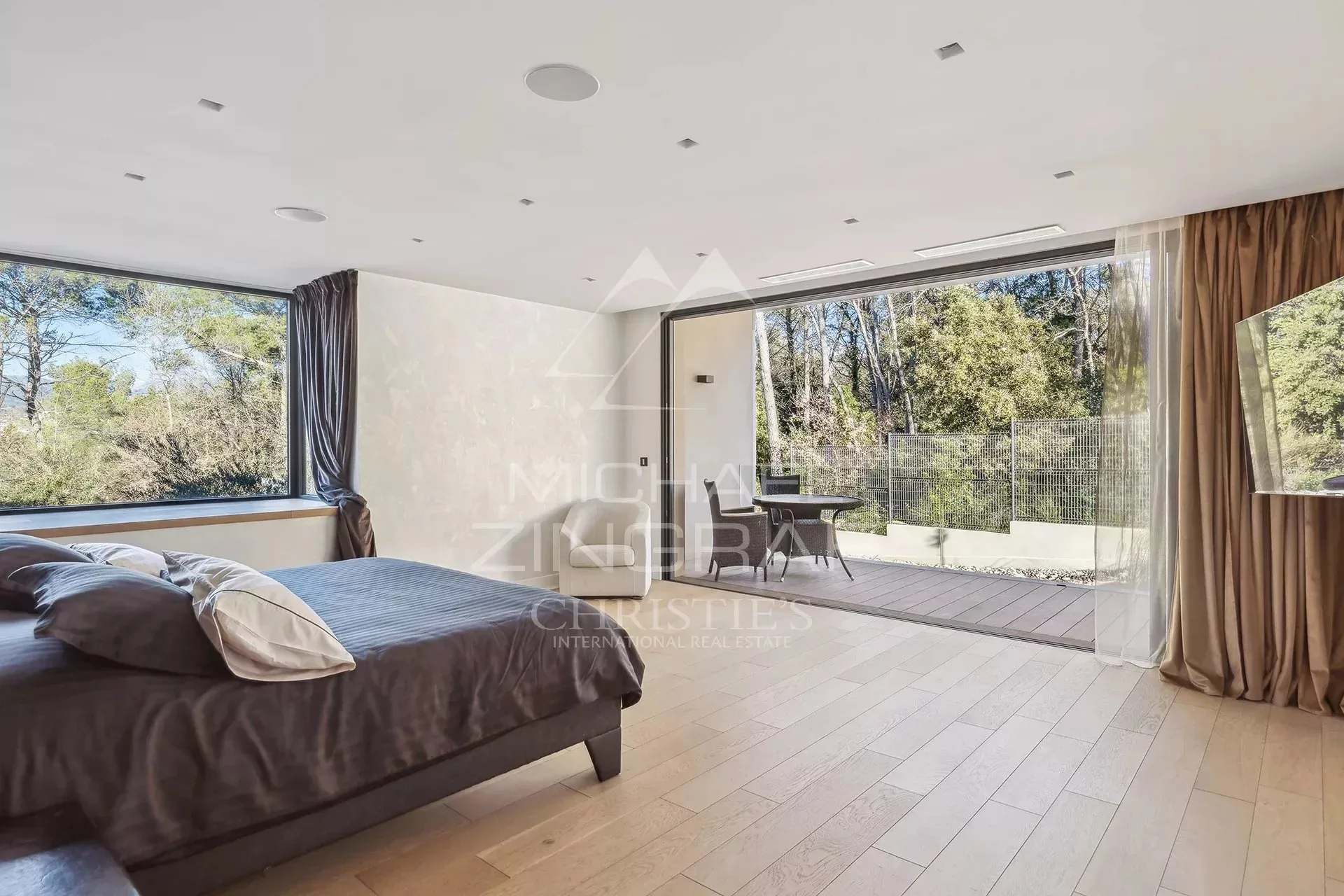 Somptueuse villa contemporaine de 500 m² nichée dans un écrin de verdure - 11