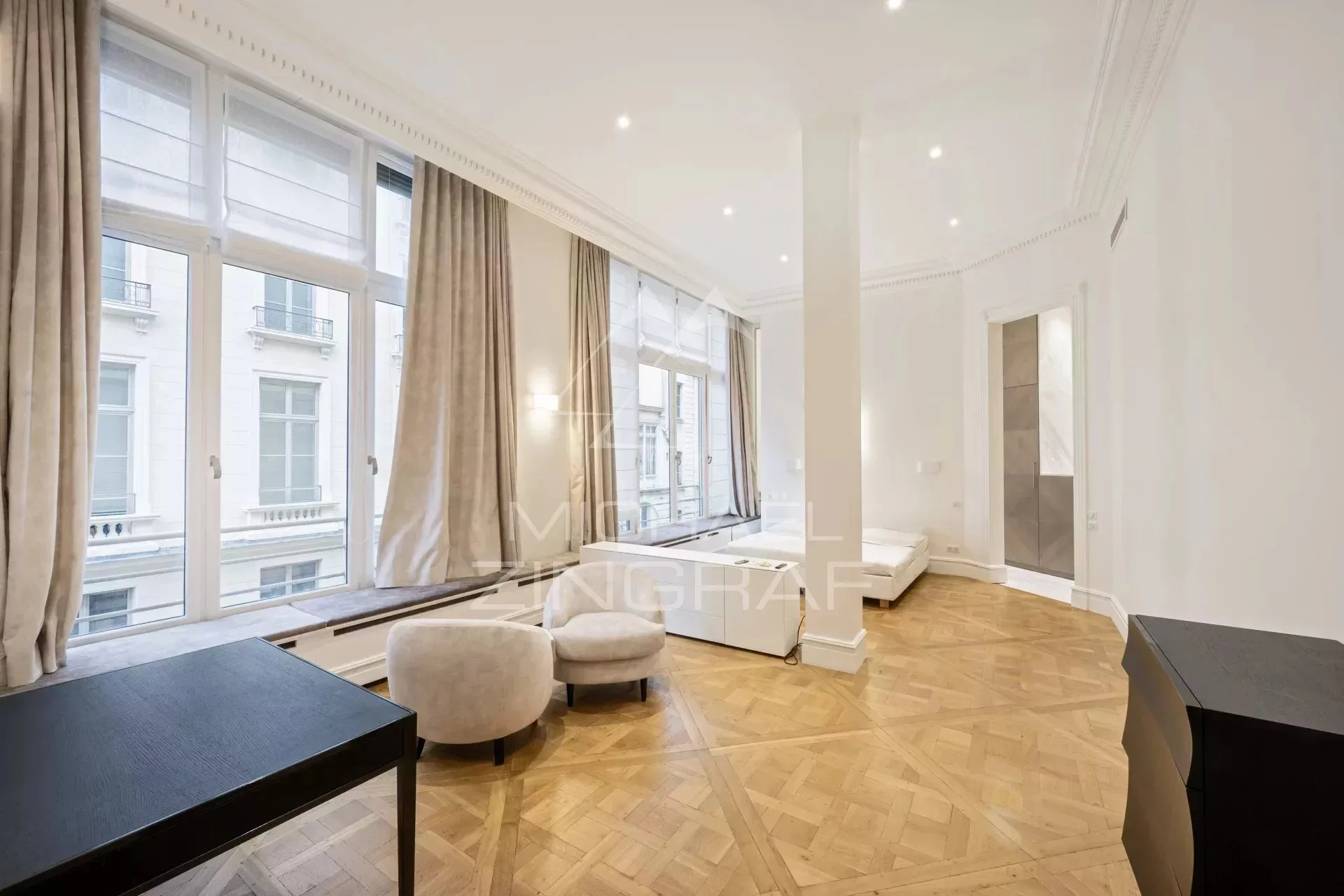 LOCATION BAIL CODE CIVIL - DURÉE 6 MOIS - Appartement 2 suites - Vue Place des Victoires - 13