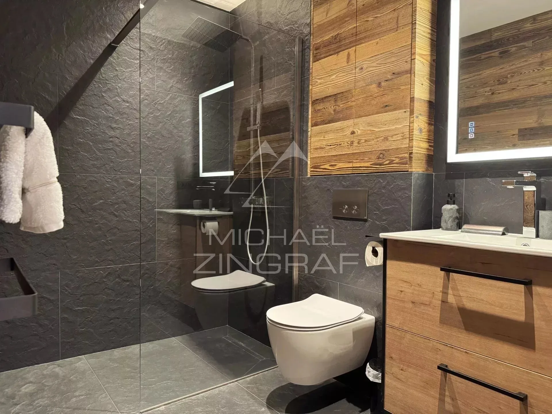 Chalet "coup de coeur" rénové proche centre - Vue & vaste jardin - 8