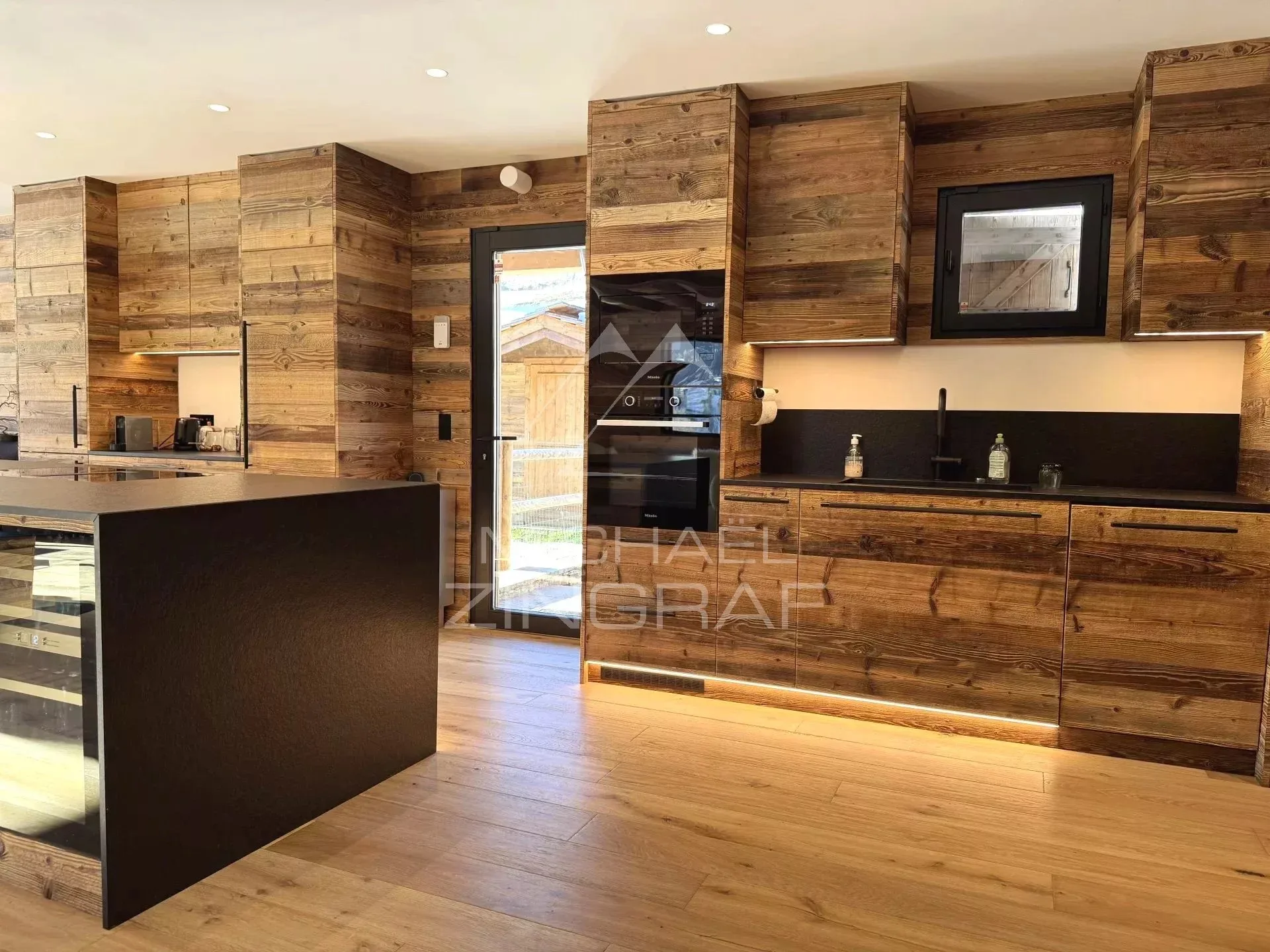 Chalet "coup de coeur" rénové proche centre - Vue & vaste jardin - 6