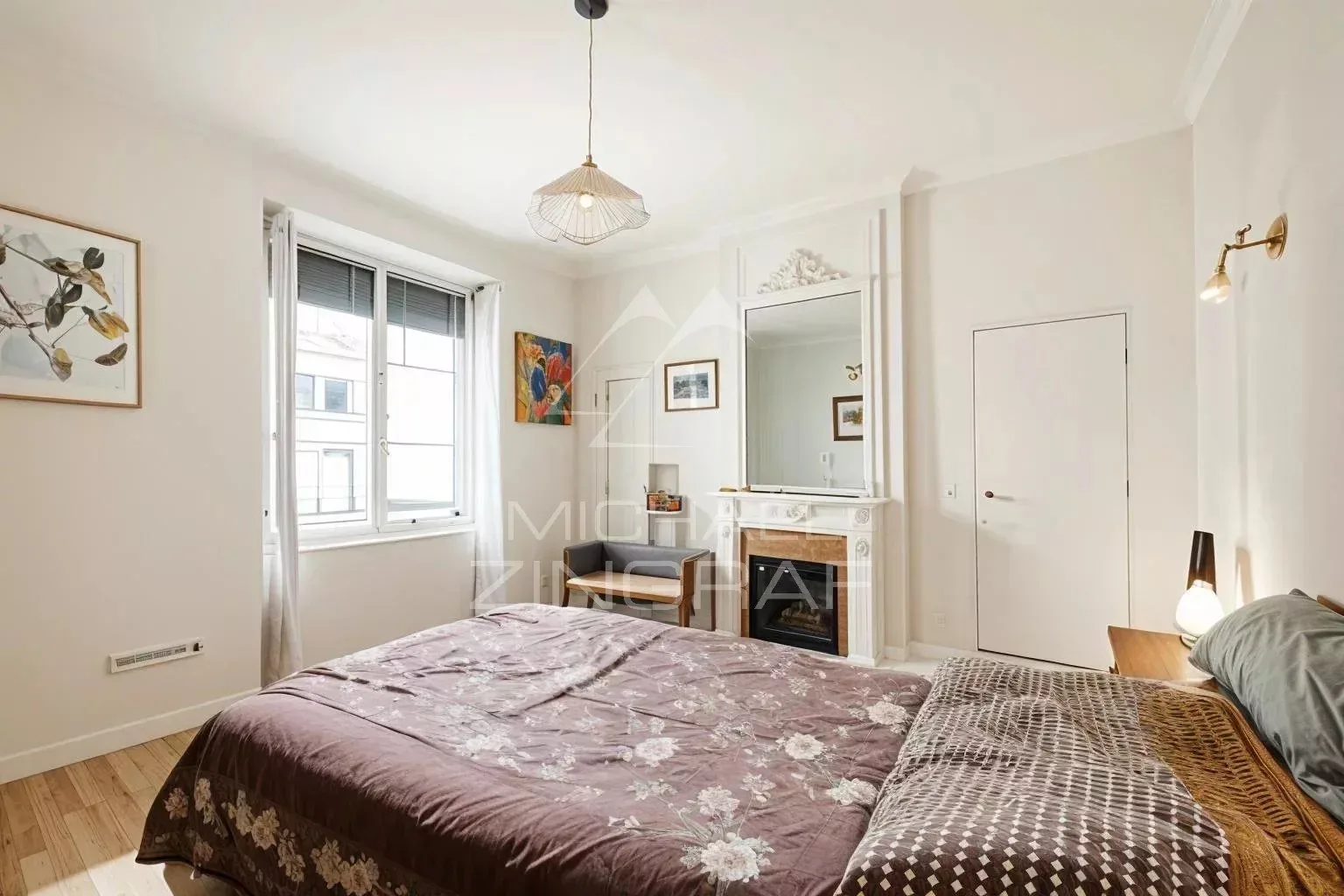 À VENDRE - APPARTEMENT PARFAIT ÉTAT - 2 PIÈCES - RUE DE VARENNE - 4