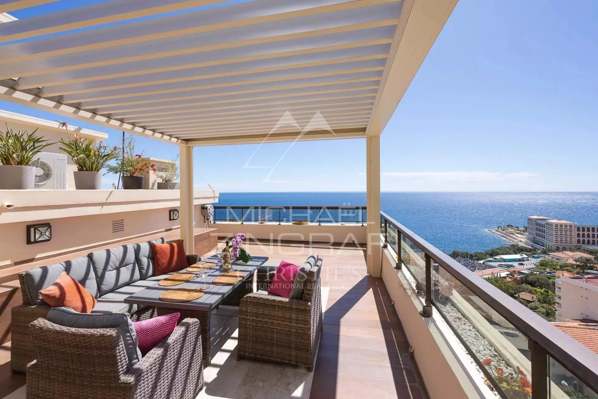 Penthouse duplex aux portes de Monaco avec jardin - 10