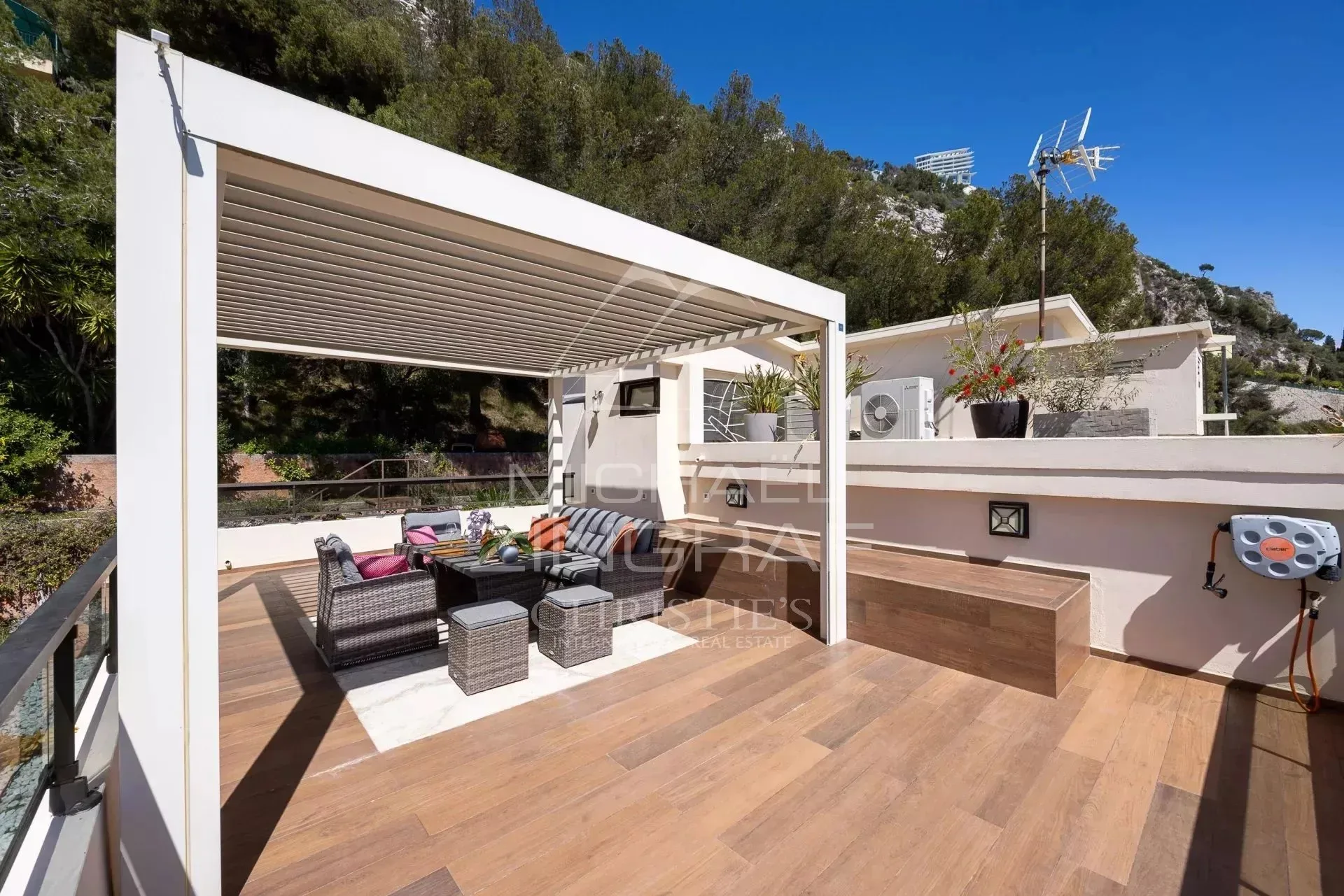 Penthouse duplex aux portes de Monaco avec jardin - 12