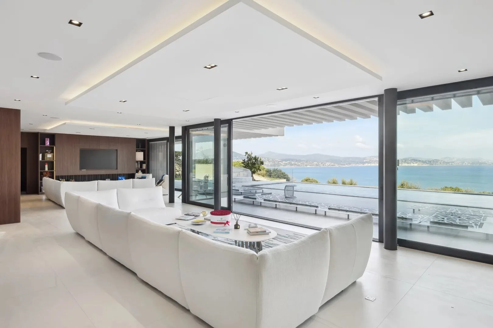 Proche Saint-Tropez - Villa d'exception avec magnifique Vue Mer - 3