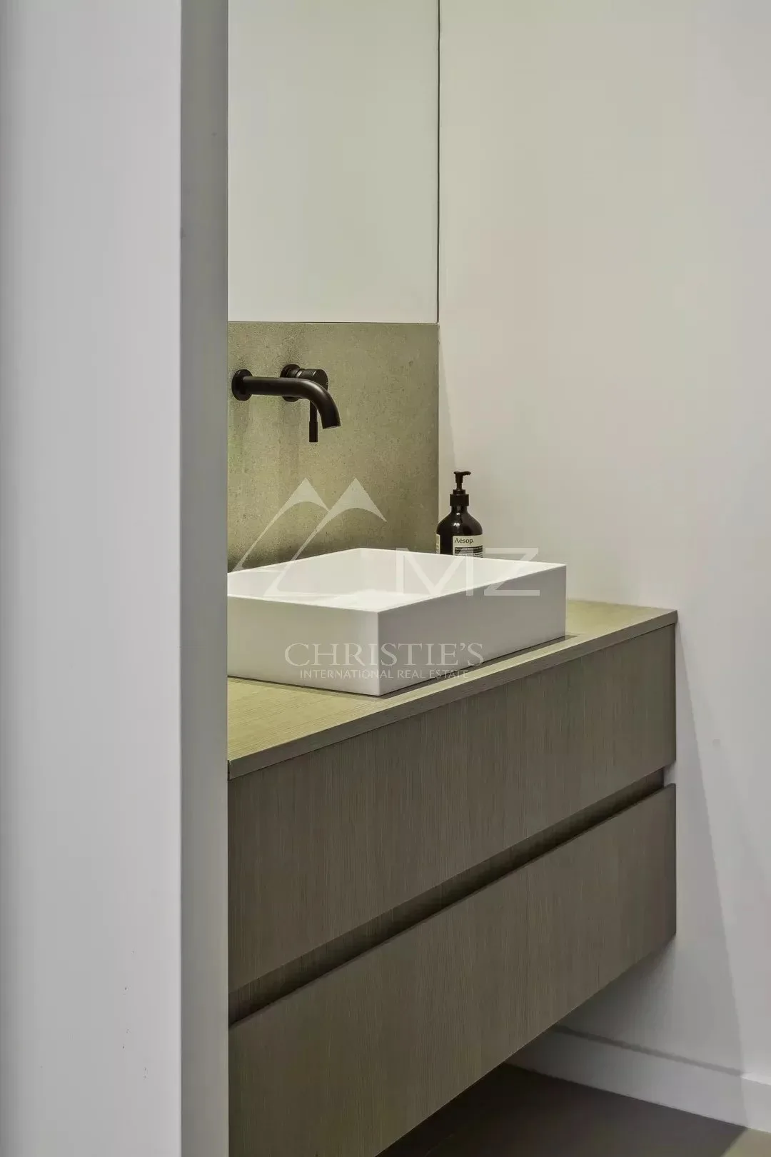 Superbe appartement contemporain - 24