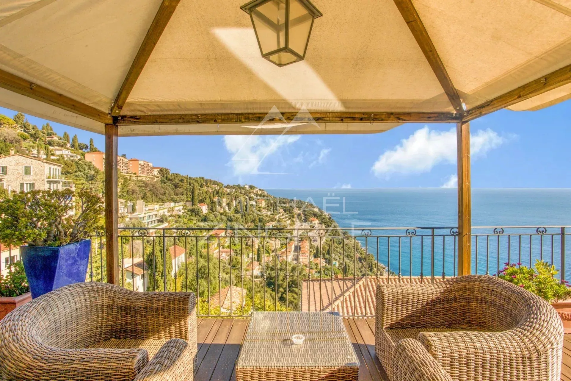 Roquebrune-Cap-Martin – Villa d’exception avec vue panoramique sur la mer - 2