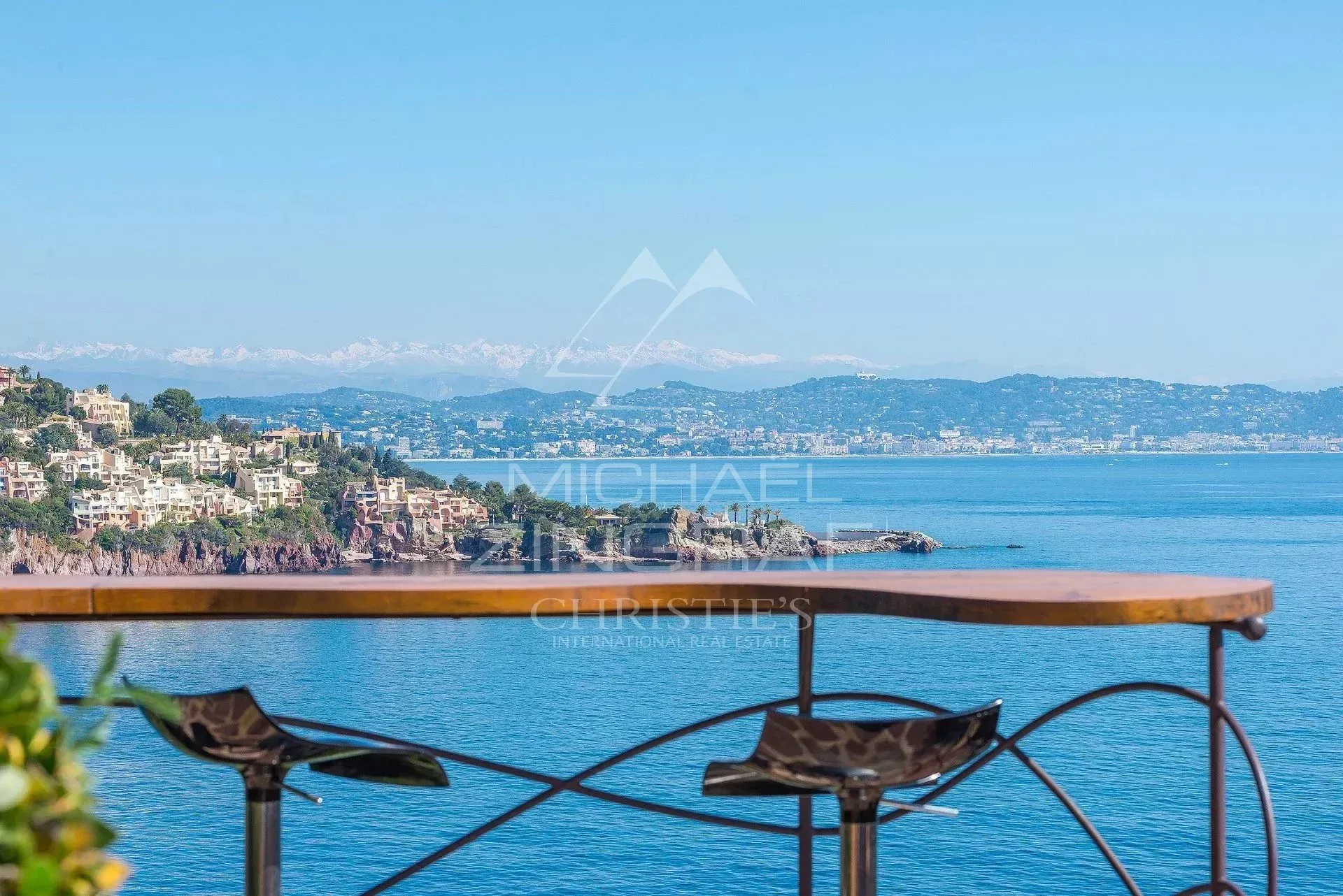Co-Exclusivité - Theoule sur mer Proche Cannes - Pieds dans l'eau - 22
