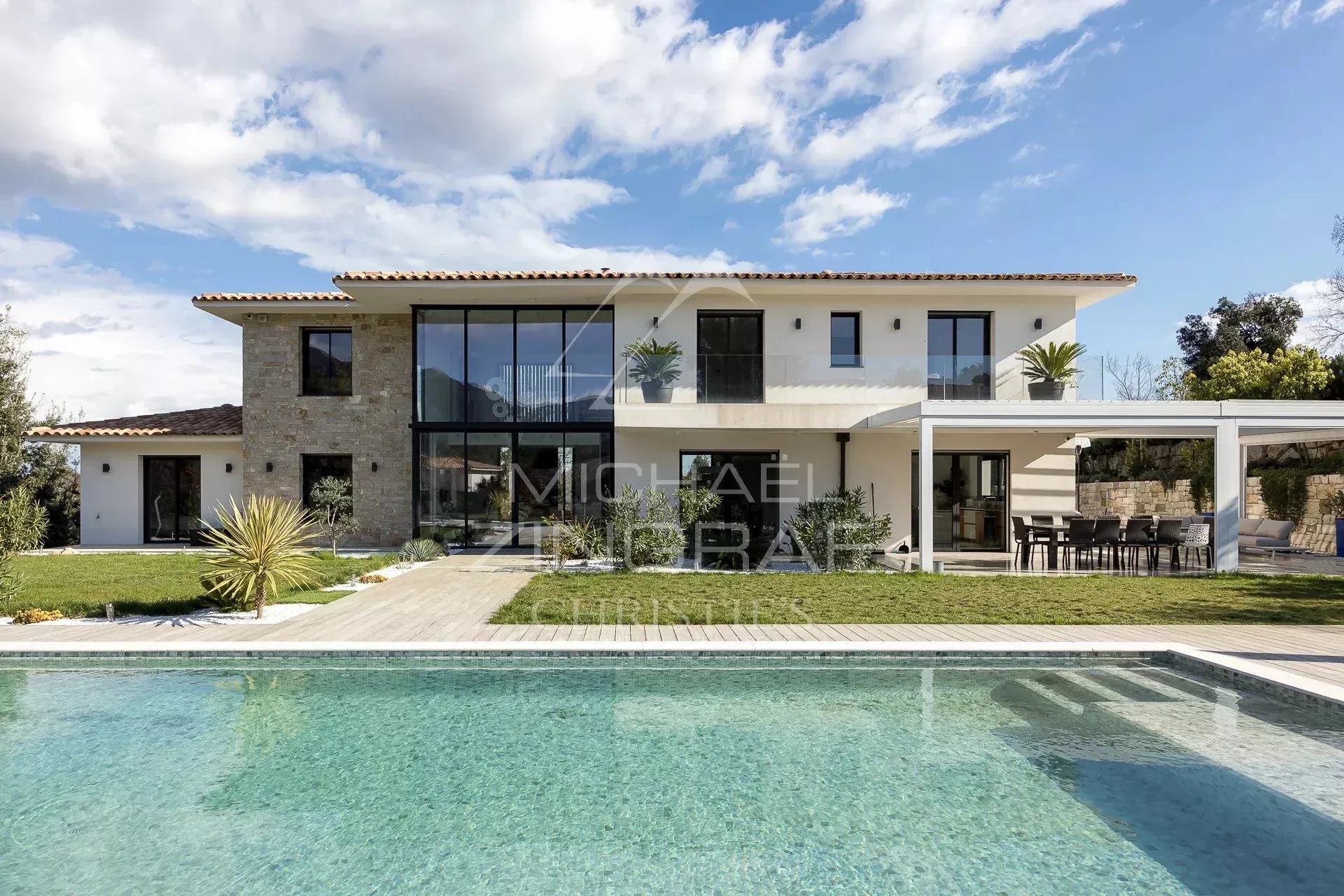 Villa Contemporaine dans un Secteur Résidentiel Prisè à Roquefort-les-Pins - 10