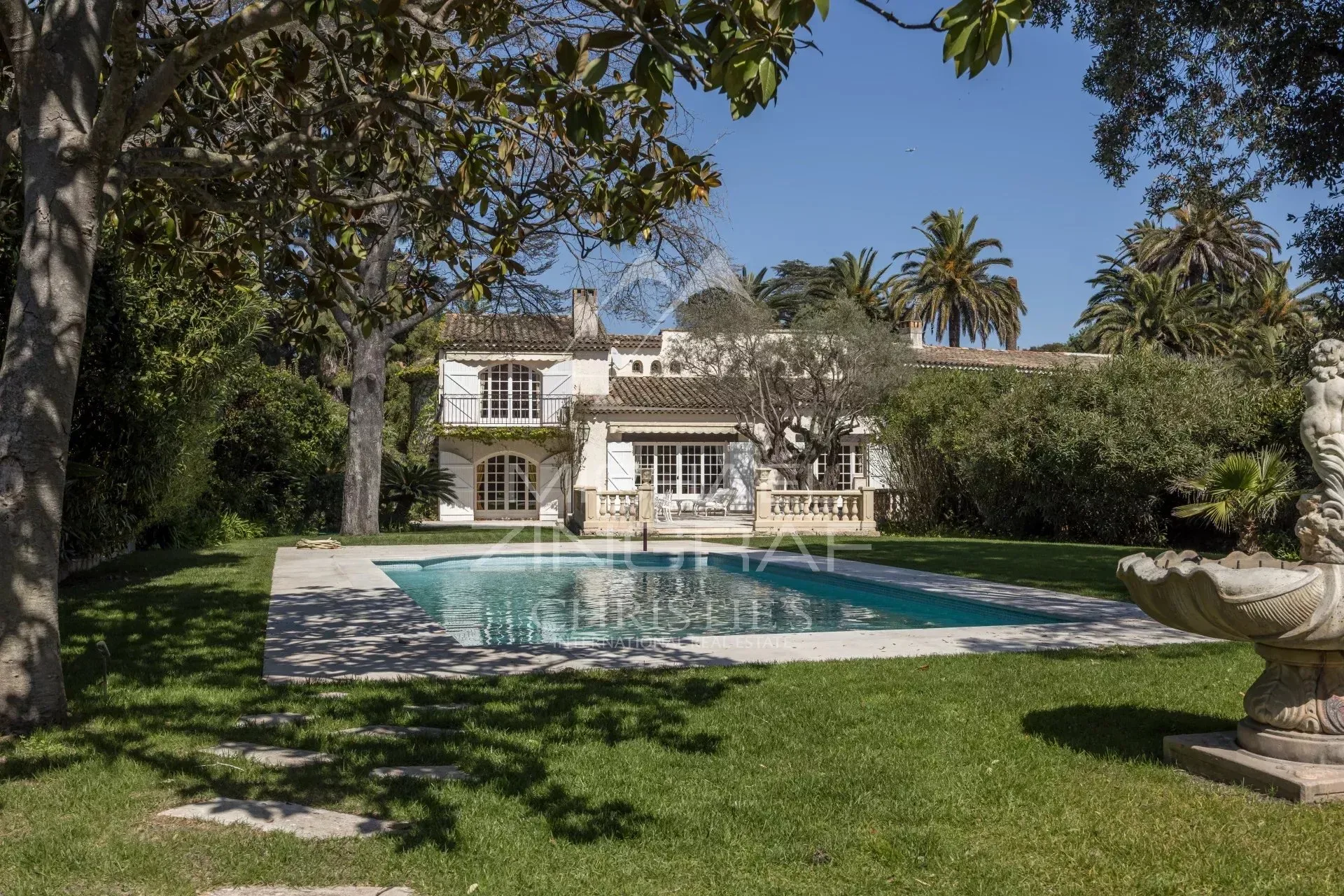 Magnifique propriété provençale au cœur du Cap d’Antibes - 3