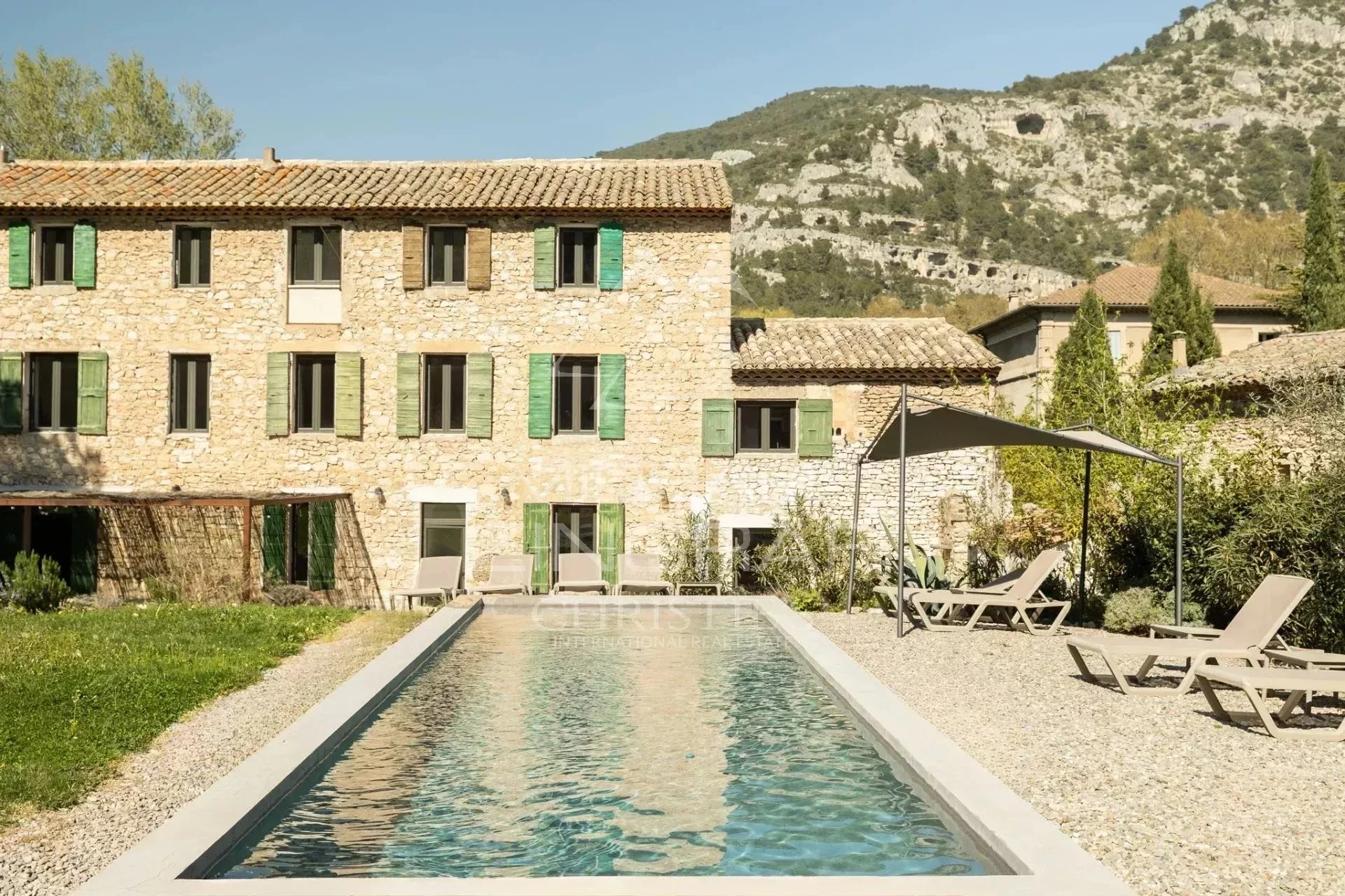 Aux portes du Luberon - Superbe mas en pierre avec piscine et vue - 9