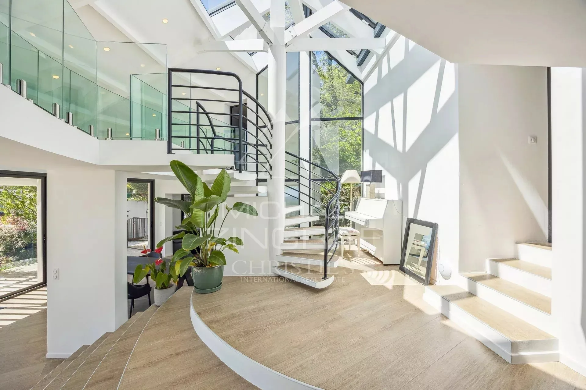 Lumineuse villa contemporaine - 5