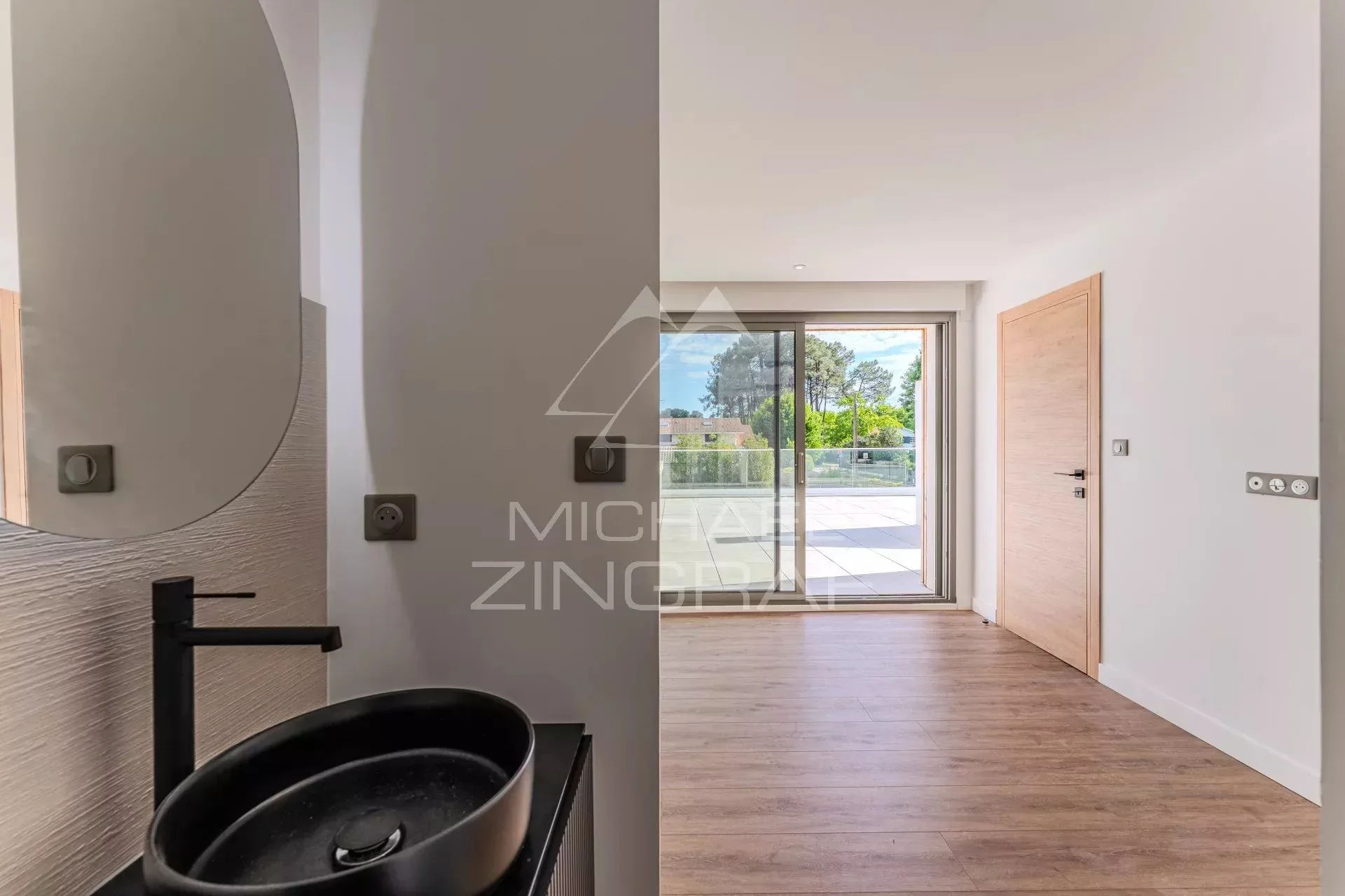 QUARTIER LA HUME - VILLA 7 PIÈCES AVEC PISCINE - 12