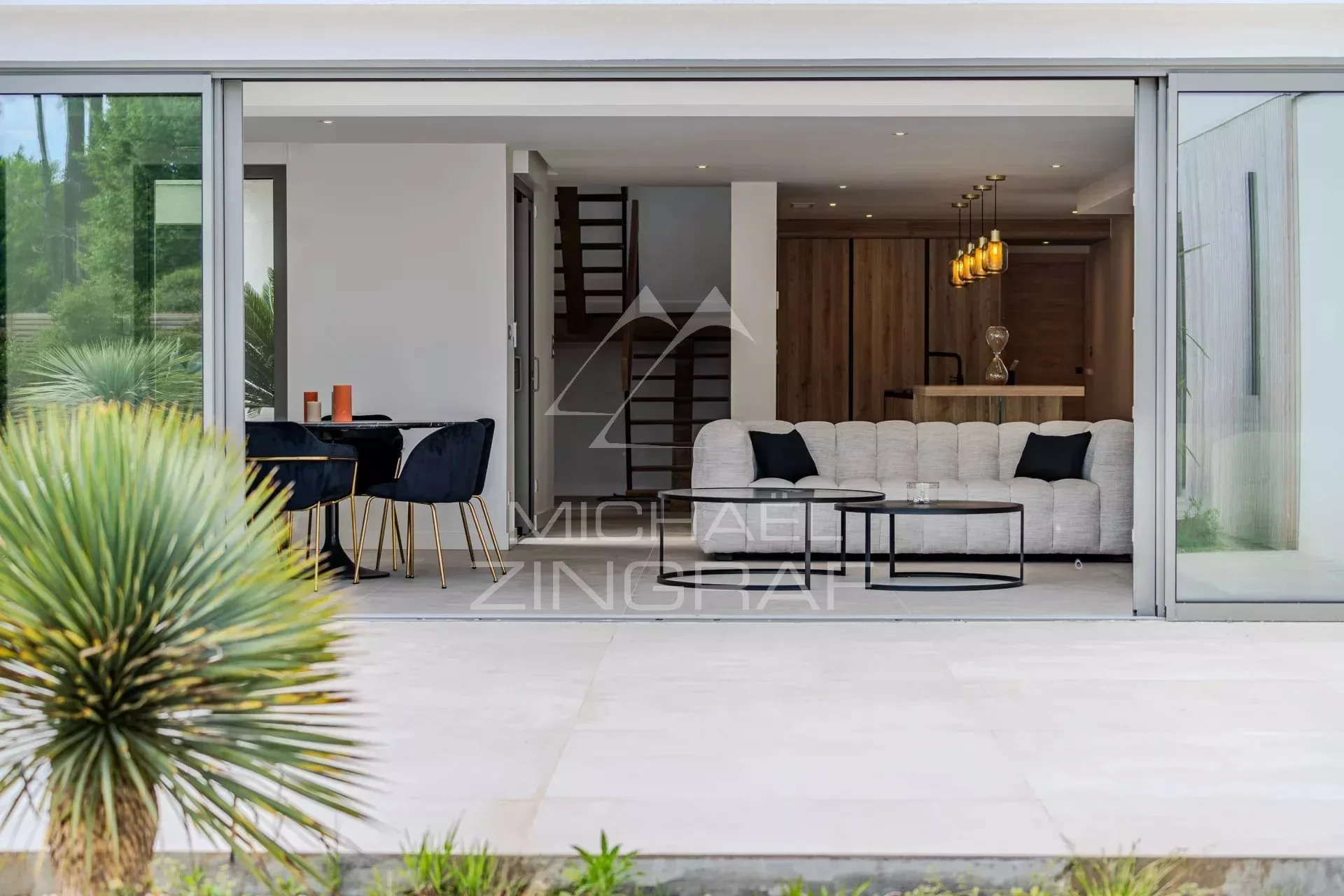 QUARTIER LA HUME - VILLA 7 PIÈCES AVEC PISCINE - 5