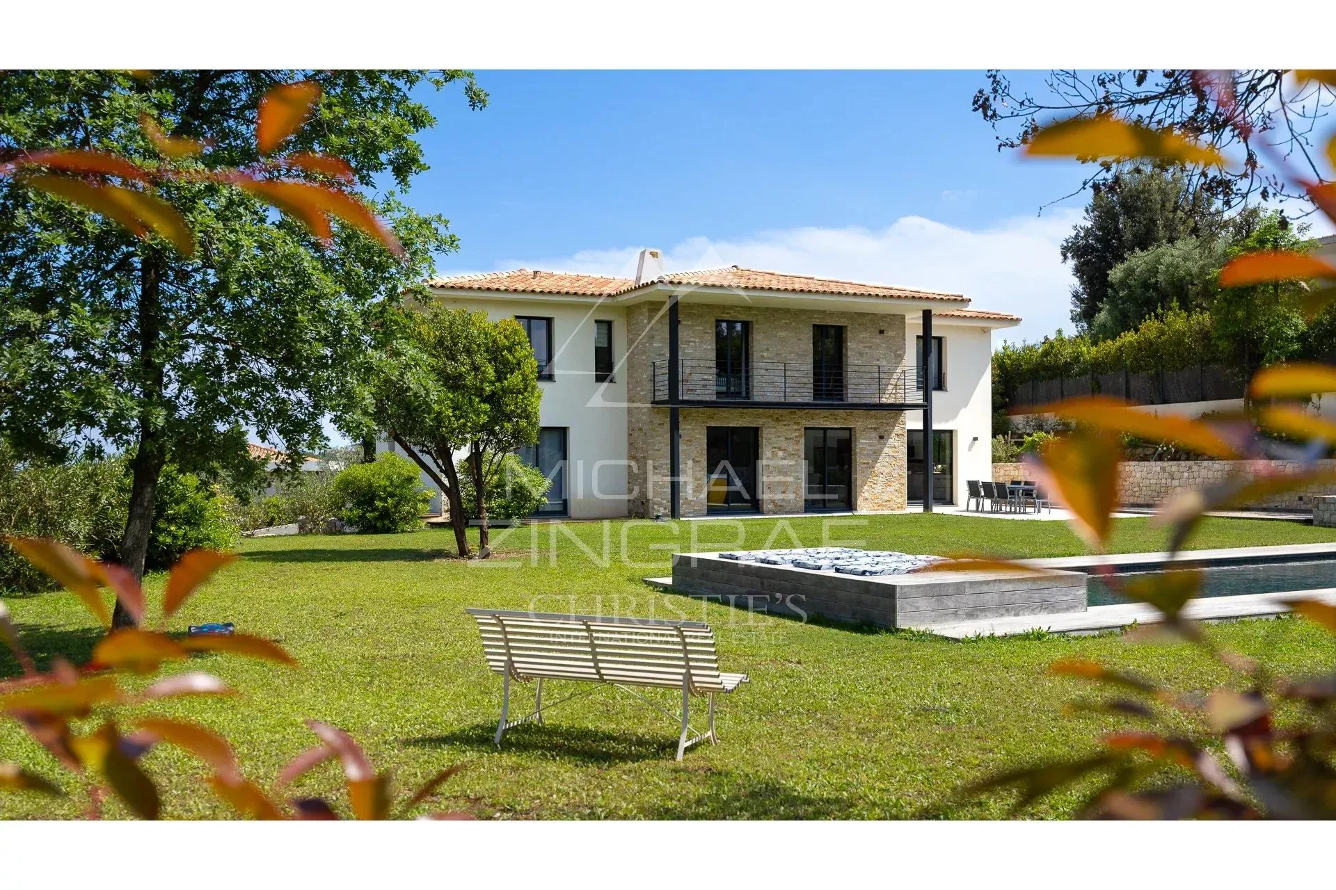 Lumineuse villa contemporaine - 8