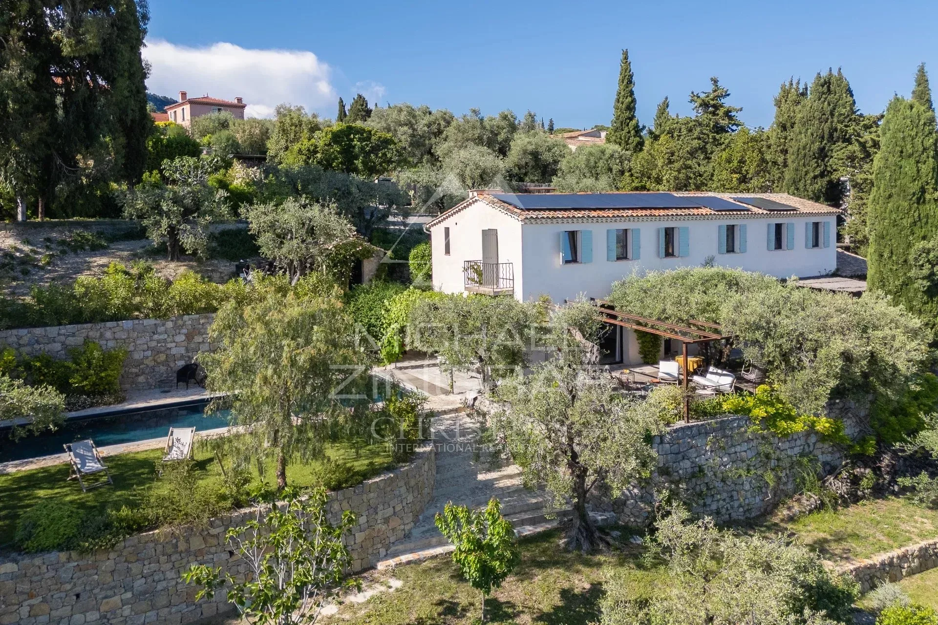 Bastide de charme avec vue mer à pied du village - 9