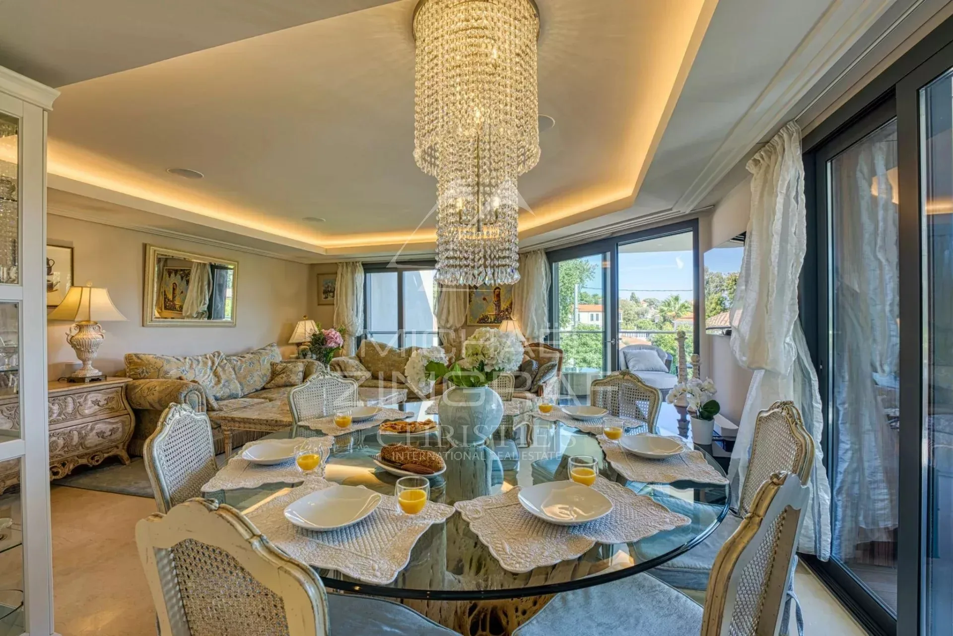 Appartement d'Exception avec Terrasses Panoramiques et Prestations Haut de Gamme - 8